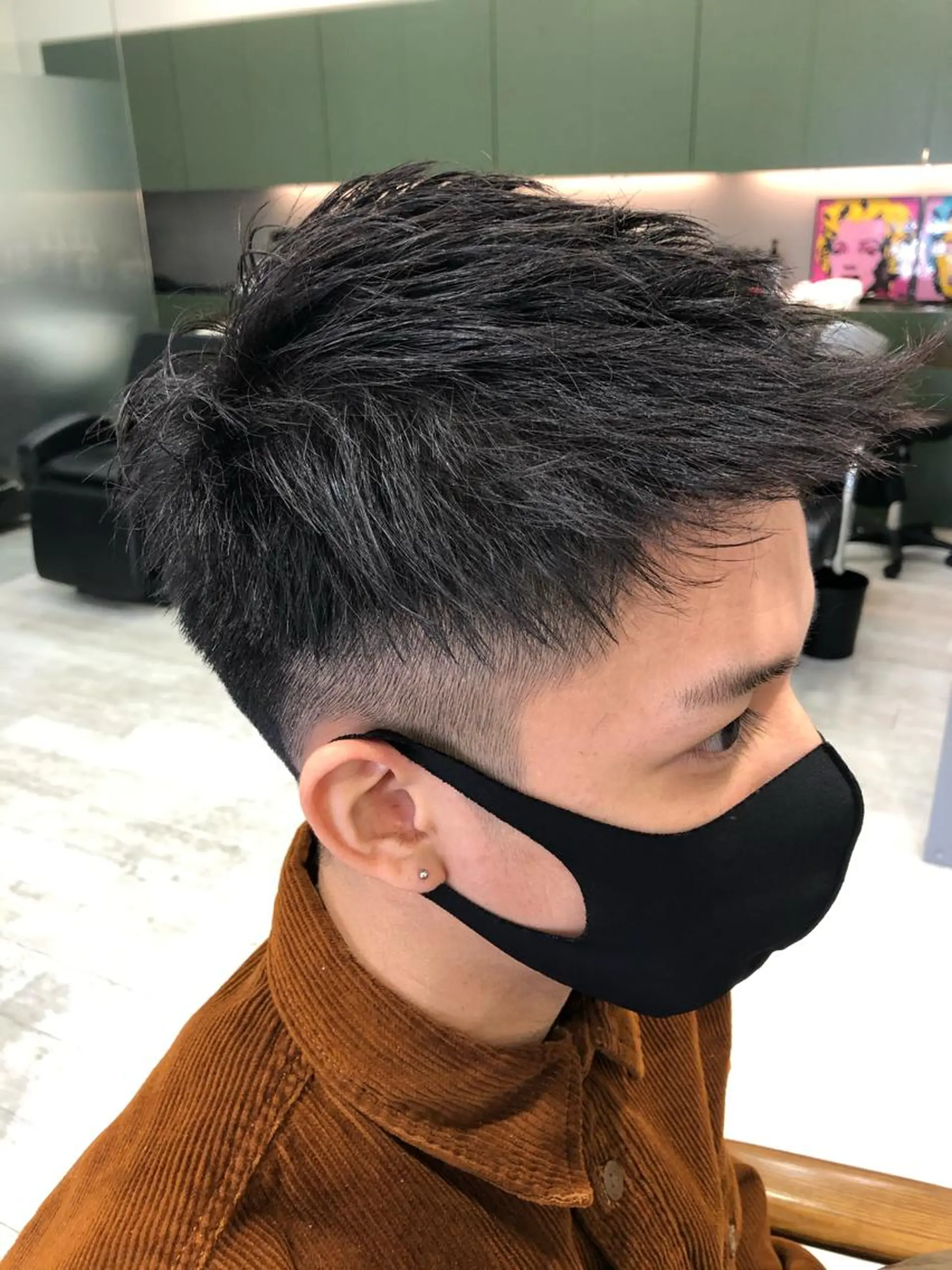 メンズ 御前  朋也 レイヤー透明感カラーのヘアスタイル
