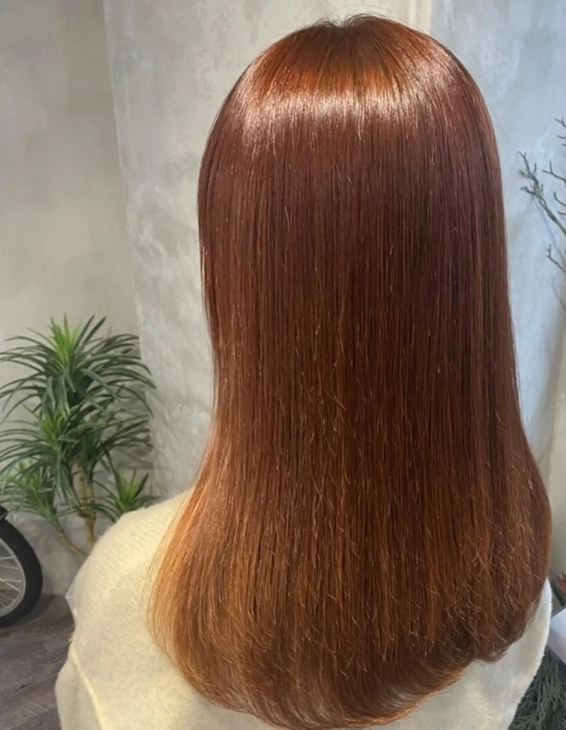 ロング ヘアカラー トリートメント ＦＵＮＩＣ ファニックのヘアスタイル