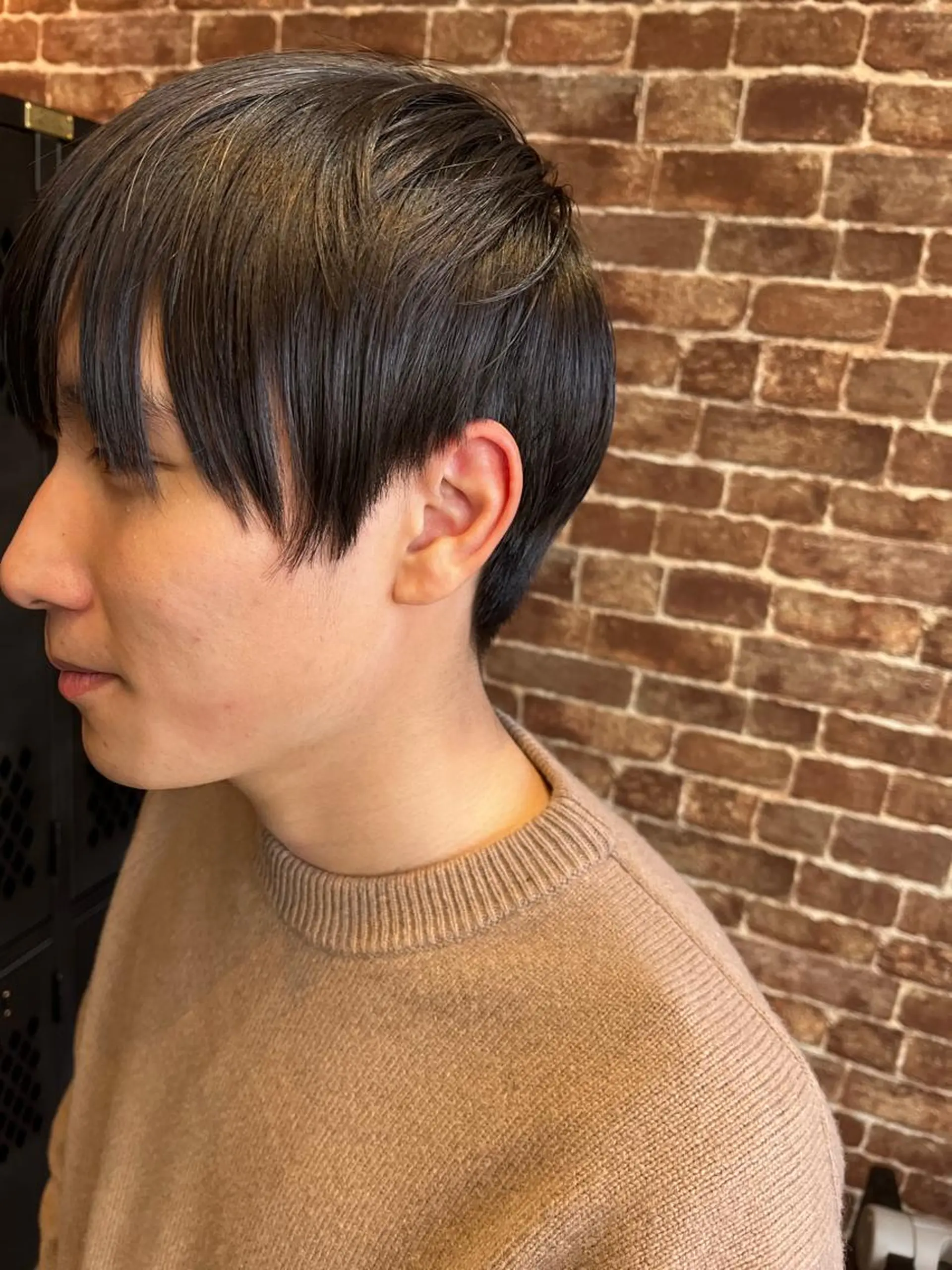 ミディアム カラー パーマ ヘアアレンジ メンズ キッズ ネイル マツエク・マツパ アイブロウ メンズブリーチ メンズハイライト メンズインナーカラー メンズ韓国風 ブリーチ 久木原 ゆりのヘアスタイル