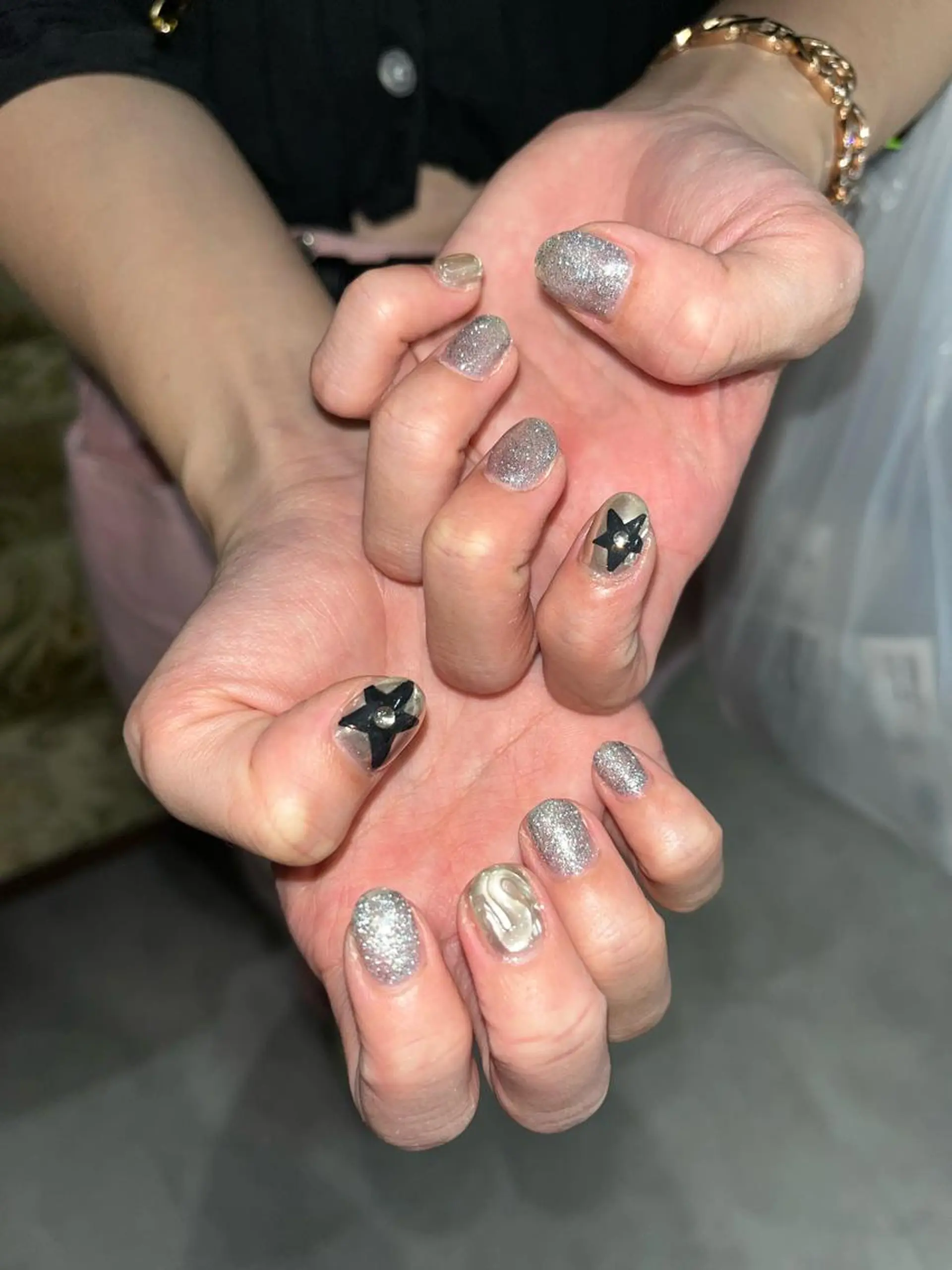 ネイル 🪐富島彩夏 /海外nail🪐のネイルデザイン