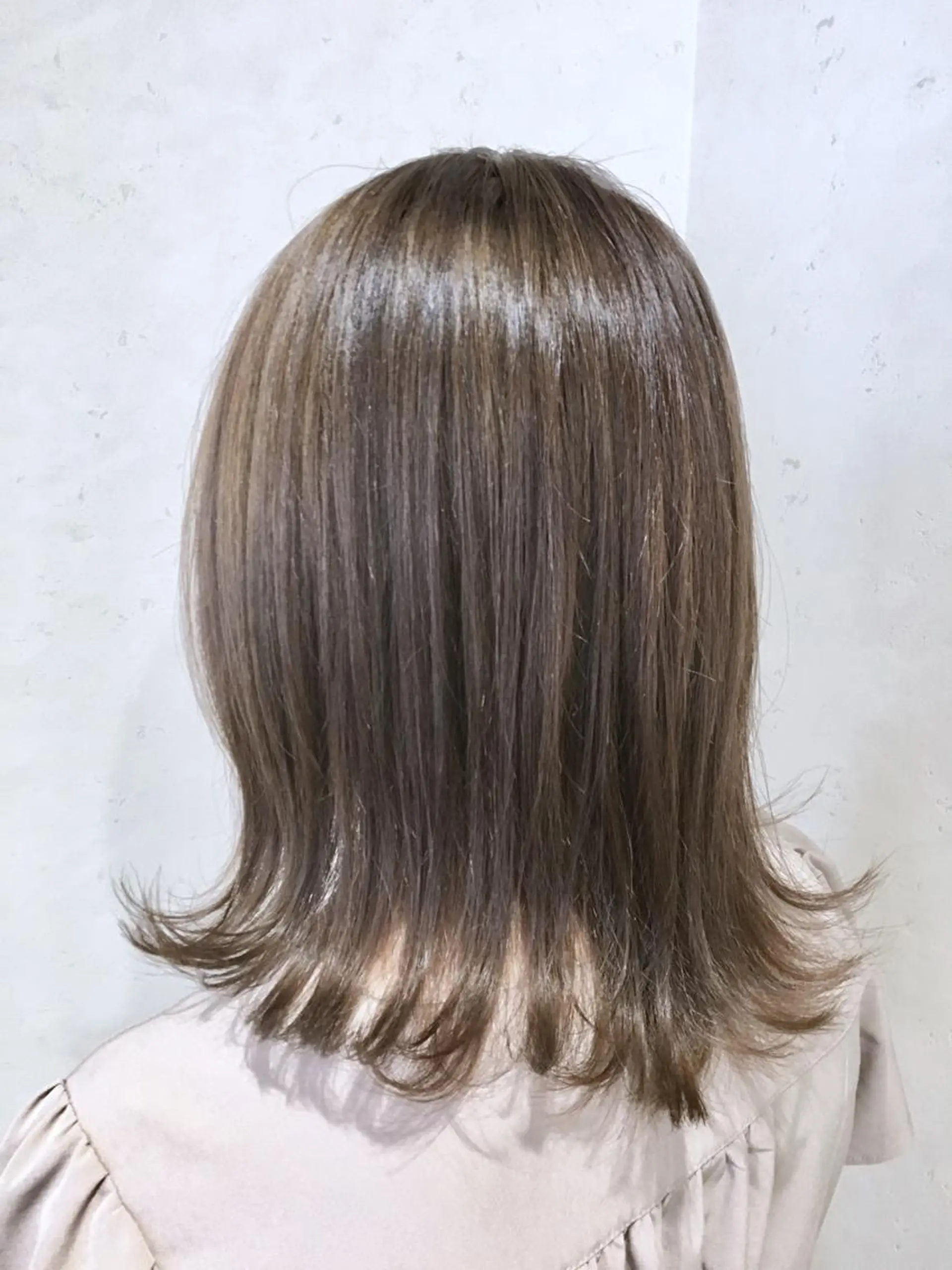 ミディアム カラー ヘアカラー タワラ ソウタ Directorのヘアスタイル