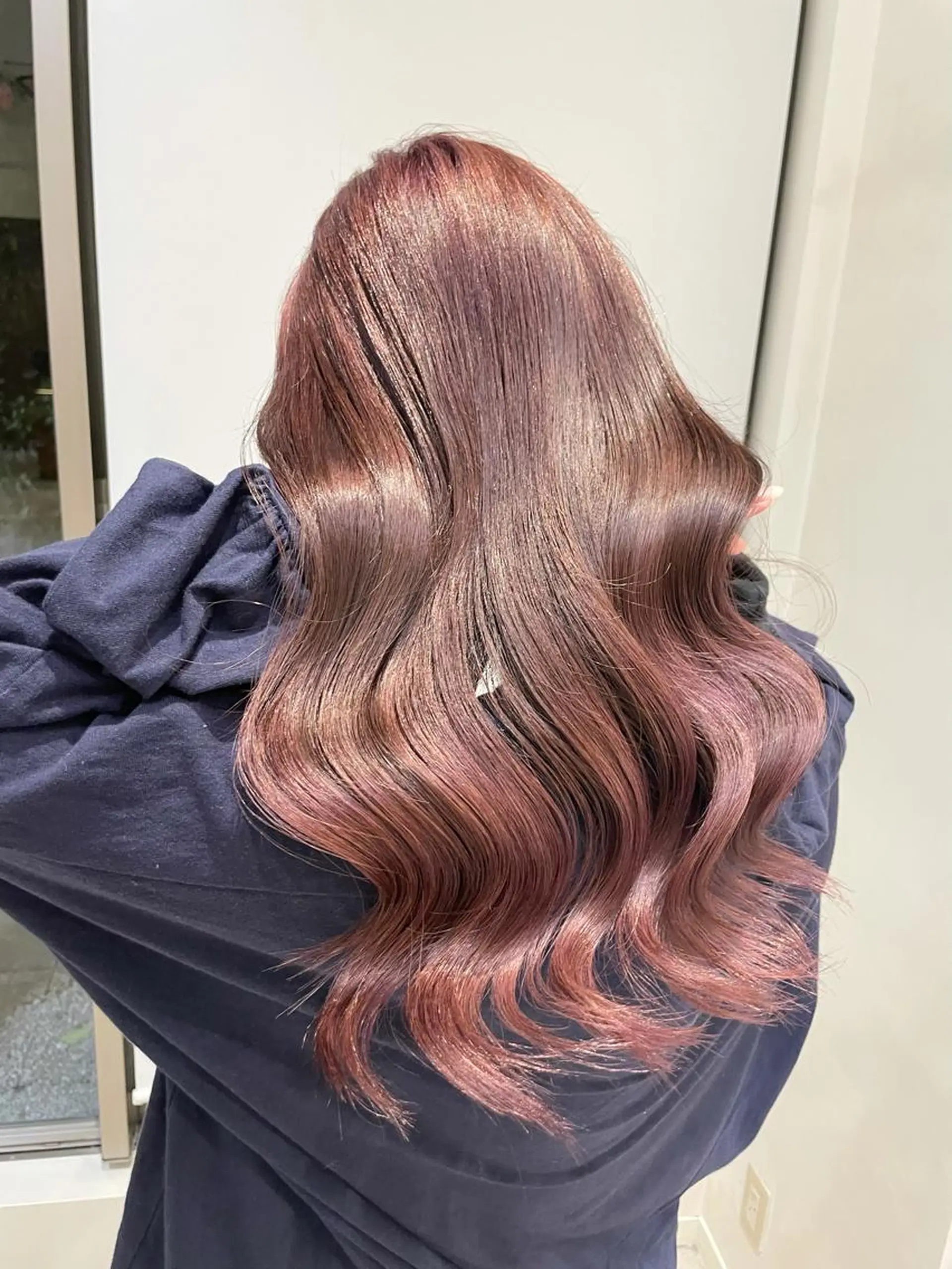 ロング カラー ミストバング イヤリングカラー  フェイスフレーミング グレージュ インナーカラー 🩵アンブレラカラー 髪質改善　丸尾】のヘアスタイル