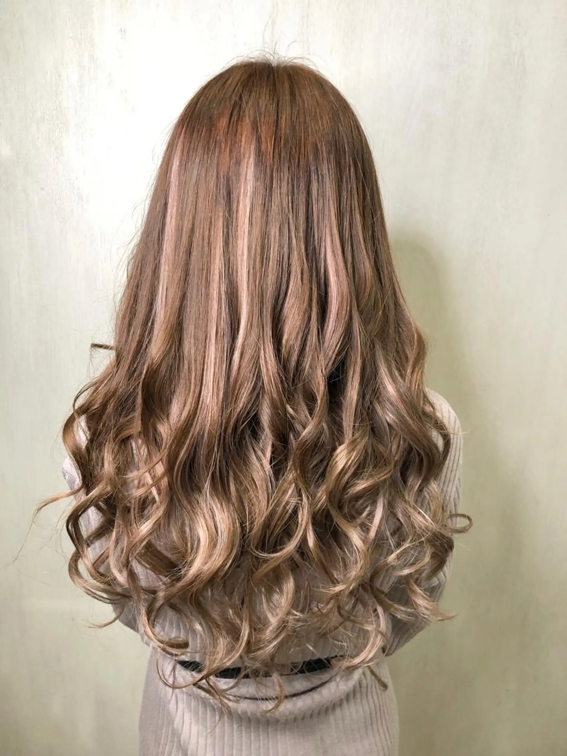 ロング カラー ヘアカラー エクステ ハイトーン/韓国風 🤍Nacchi🐈のマツエク・マツパデザイン