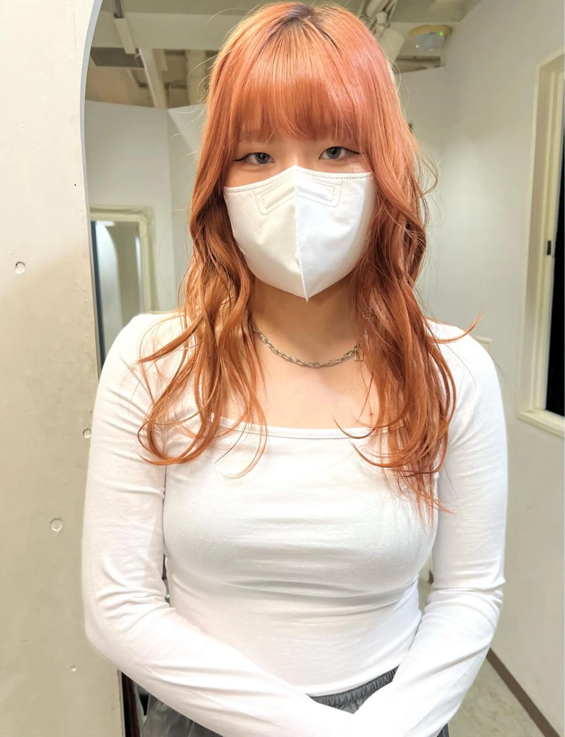 ロング カラー ミルクティーベージュ outaのヘアスタイル