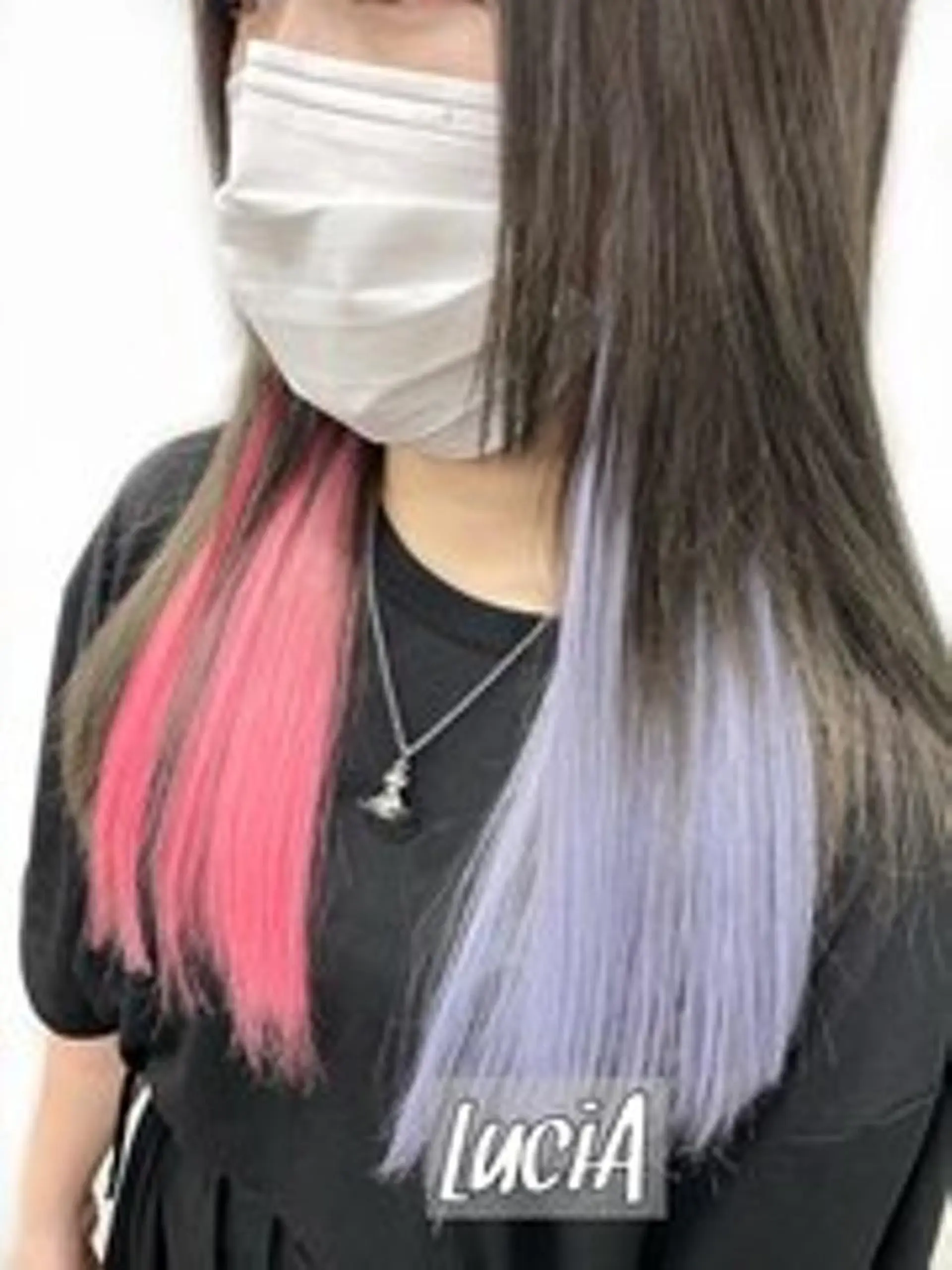 カラー ロング ヘアアレンジ シールエクステ 黒髪 ブリーチ ダブルカラー ハイトーンカラー LuciAエクステ カラー3000セラのヘアスタイル