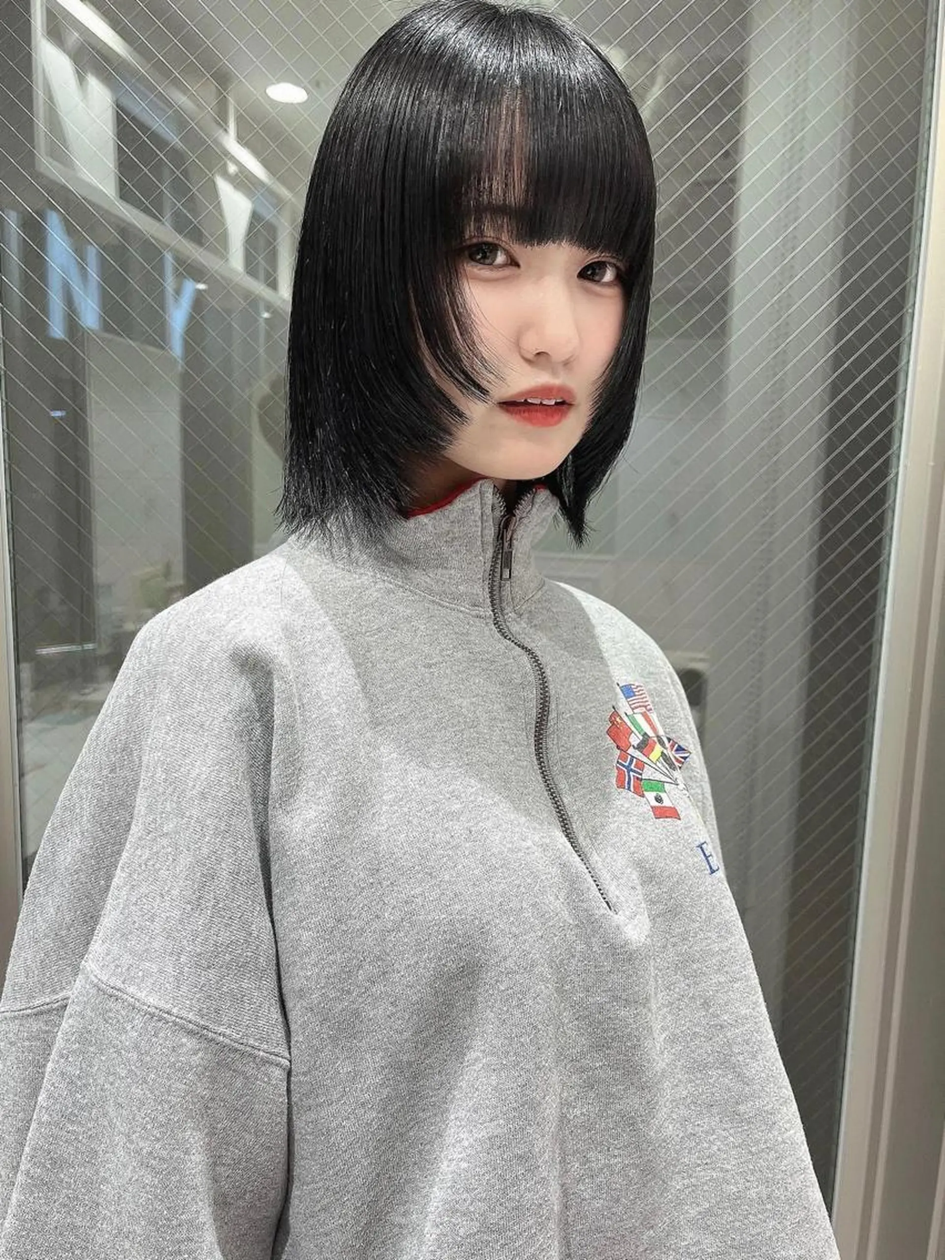 ショート ボブ ウルフカット ウルフカット／吉村 桃子のヘアスタイル