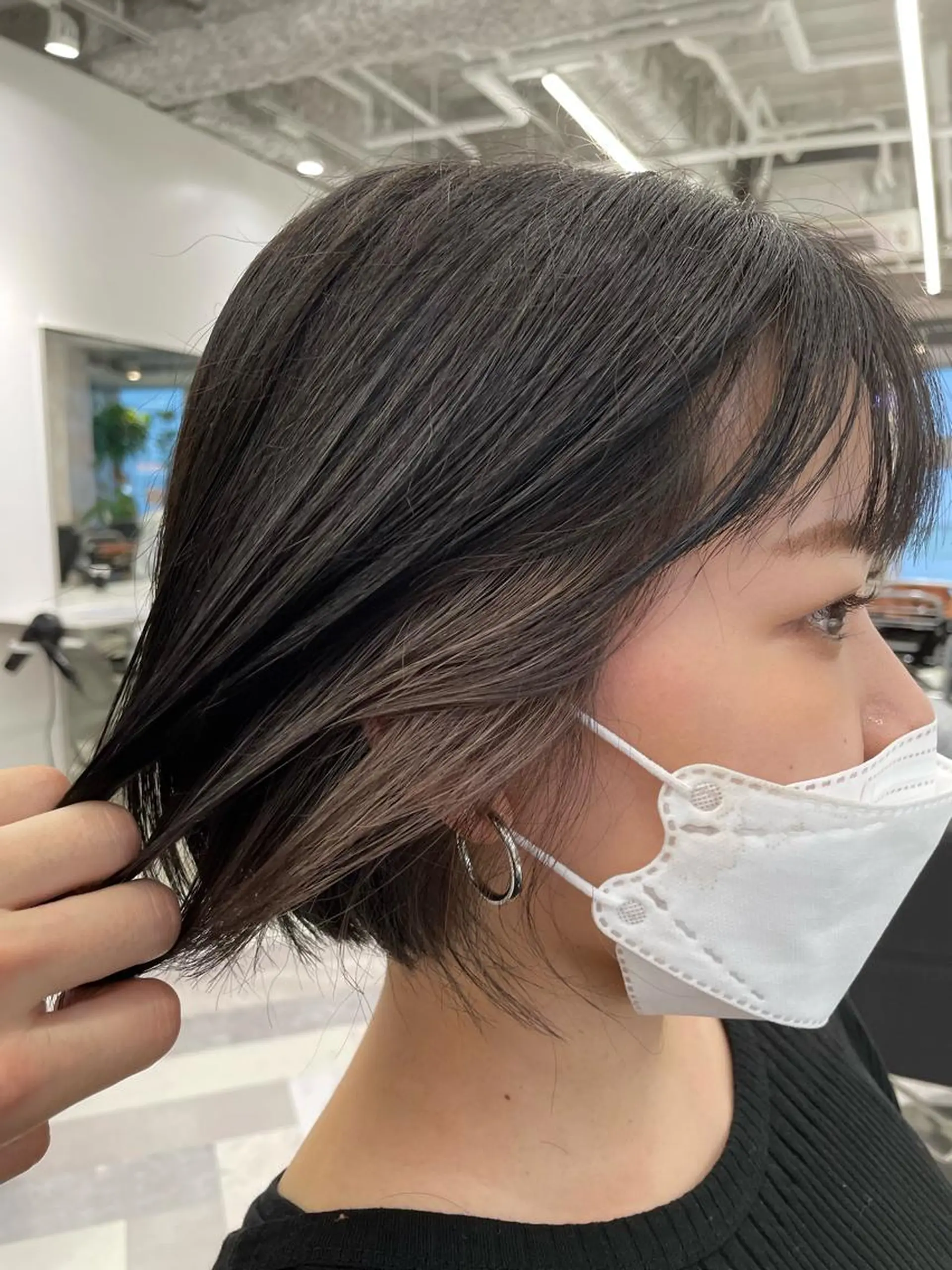 ショート カラー グレージュ カット ヘアカラー トリートメント 島本 燎のヘアスタイル