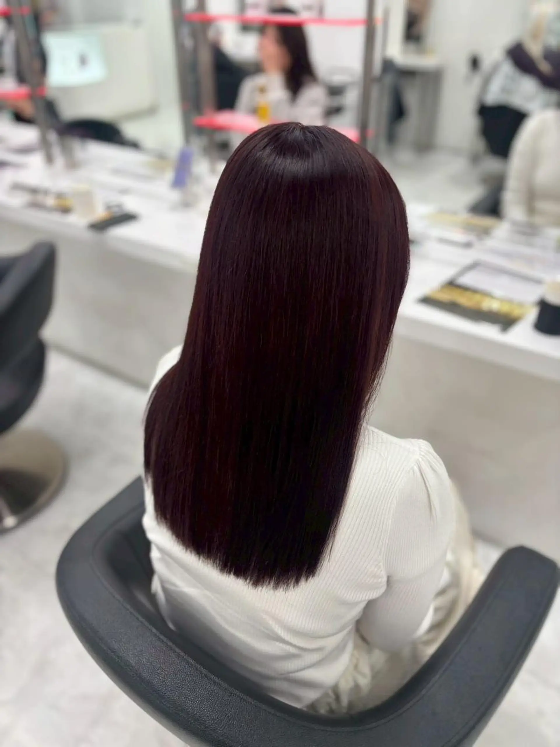 カラー 韓国風暗髪ヘア🩶 銀座DISCOのヘアスタイル