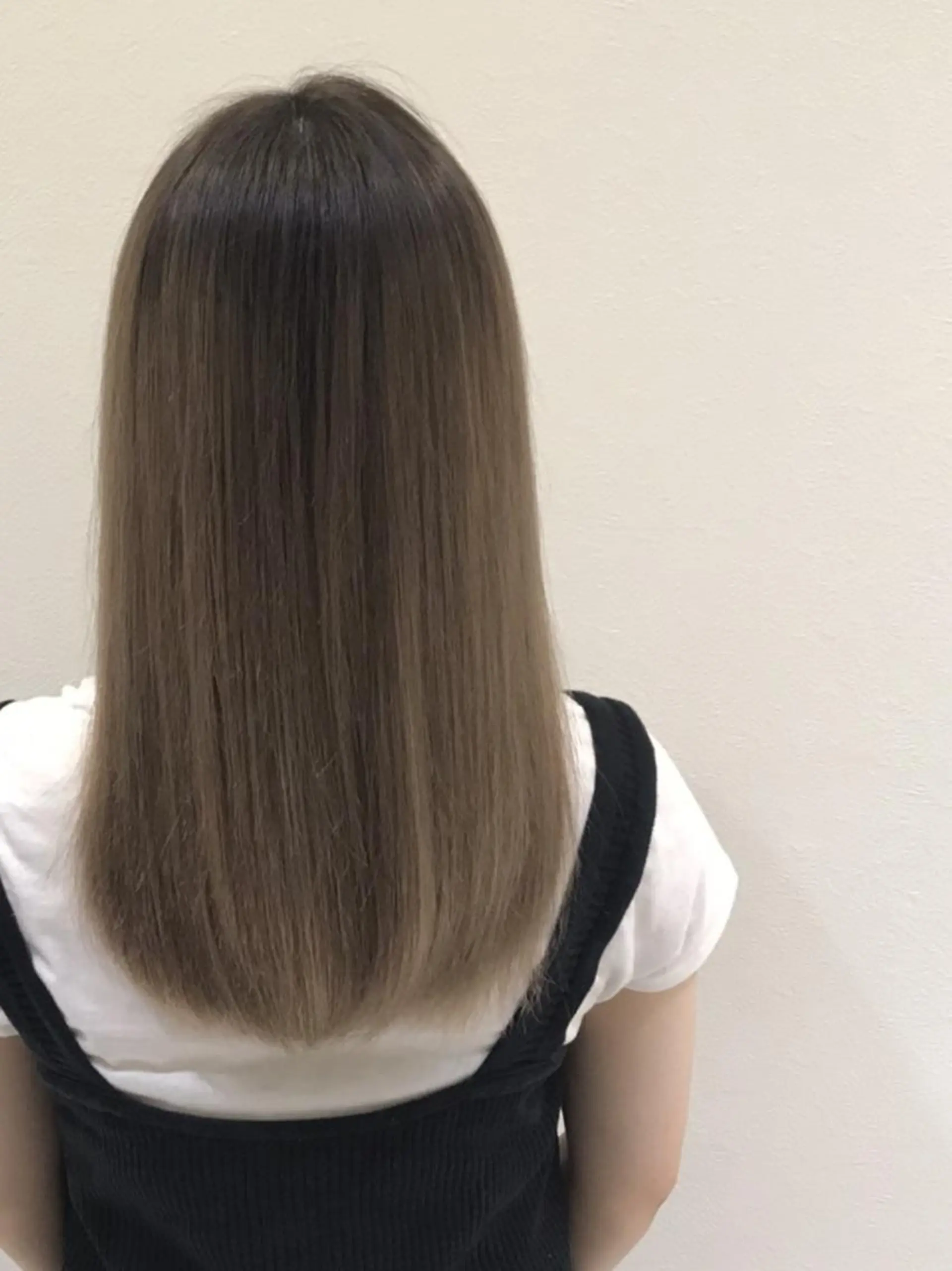 ロング 浜田りほ Luxbe 博多バスターミナルのヘアスタイル