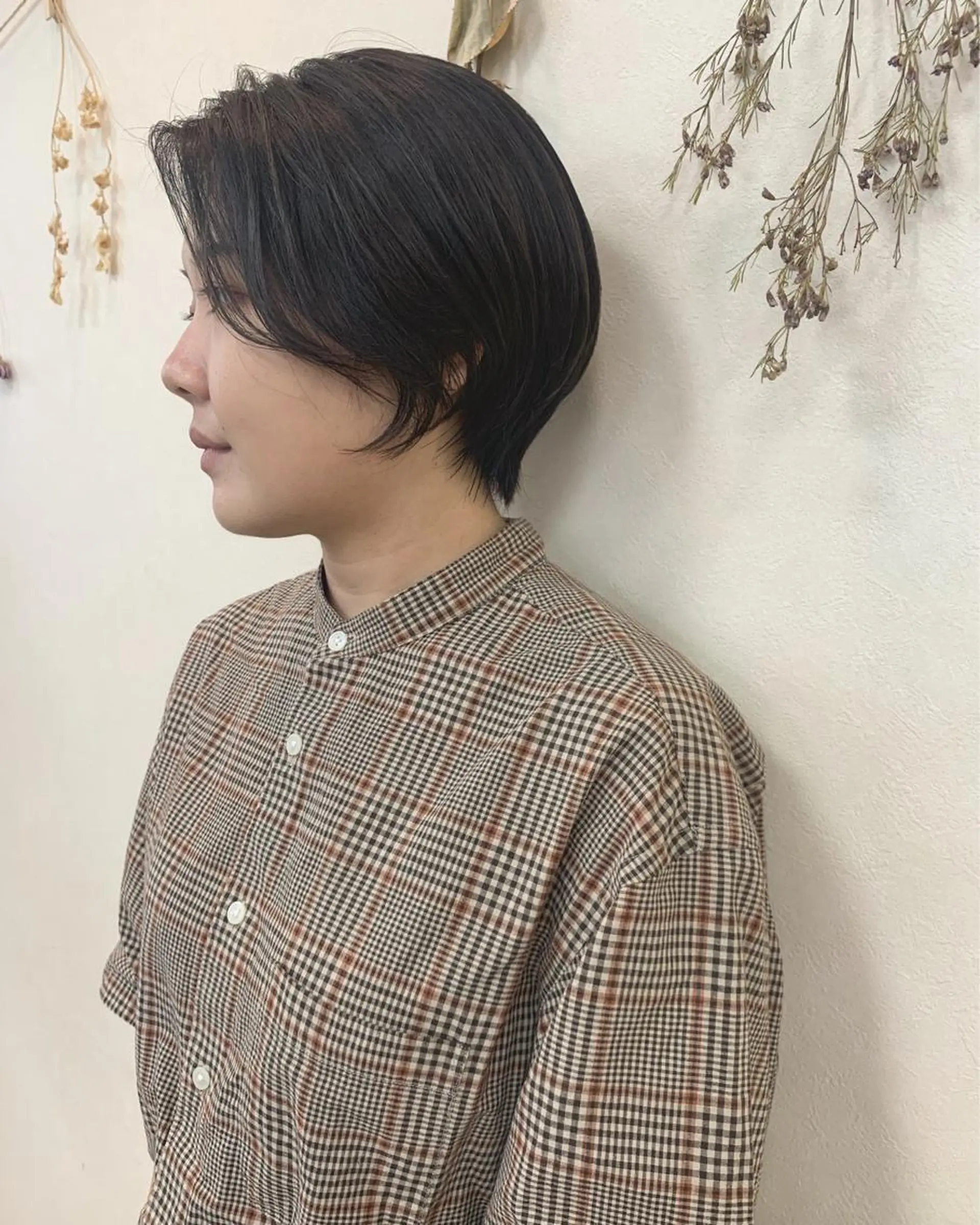 ショート カラー 切りっぱなしボブ ショートボブ ハンサムショート グレージュ ラベンダーカラー カット ヘアカラー トリートメント 初めてのショート お任せください✂️のヘアスタイル