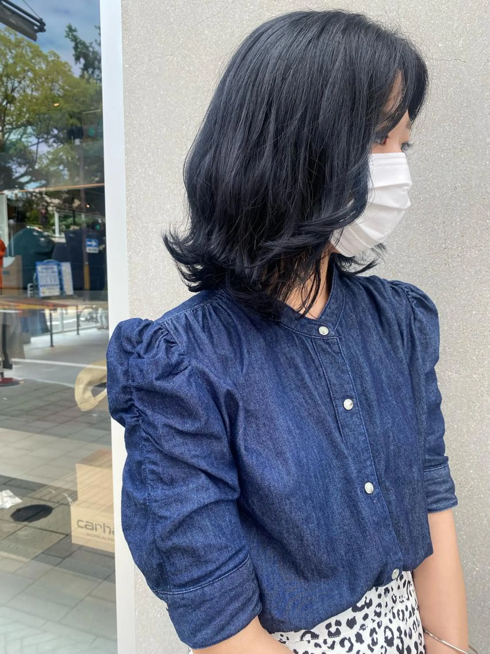 カラー 黒髪 ブルーカラー ブルーブラック ヘアカラー AYANE 韓国ヘア /レイヤーカットのヘアスタイル