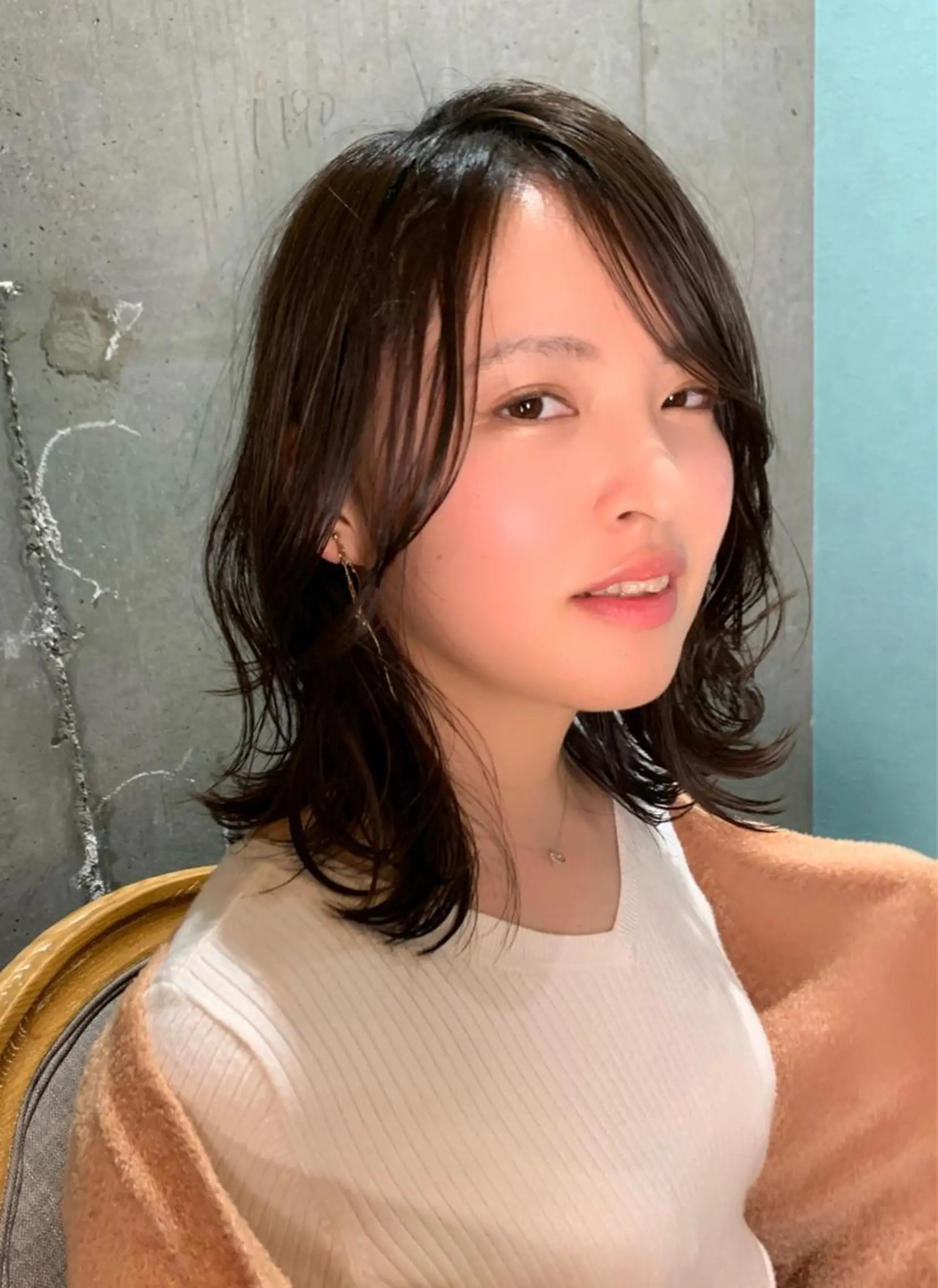 ミディアム カラー ボブ 伸ばしかけ diarスタイリスト 山田のヘアスタイル