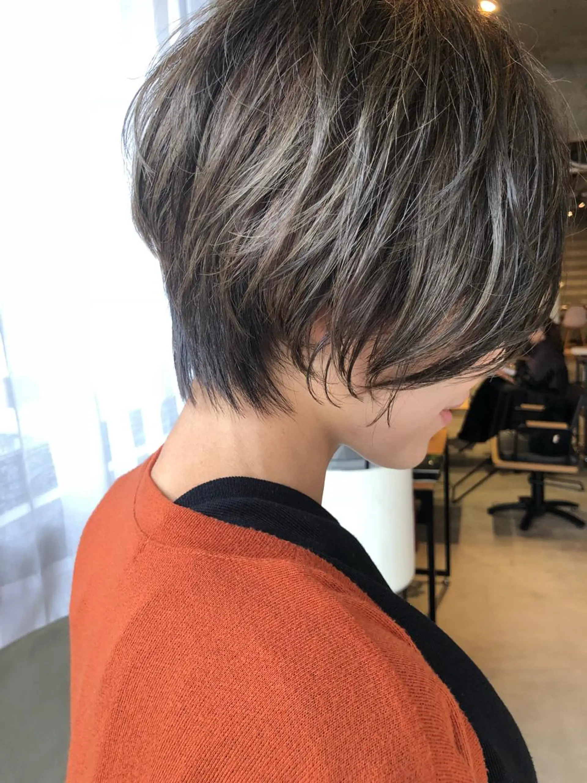 ショート カラー カット ヘアカラー 岡本 一平のヘアスタイル