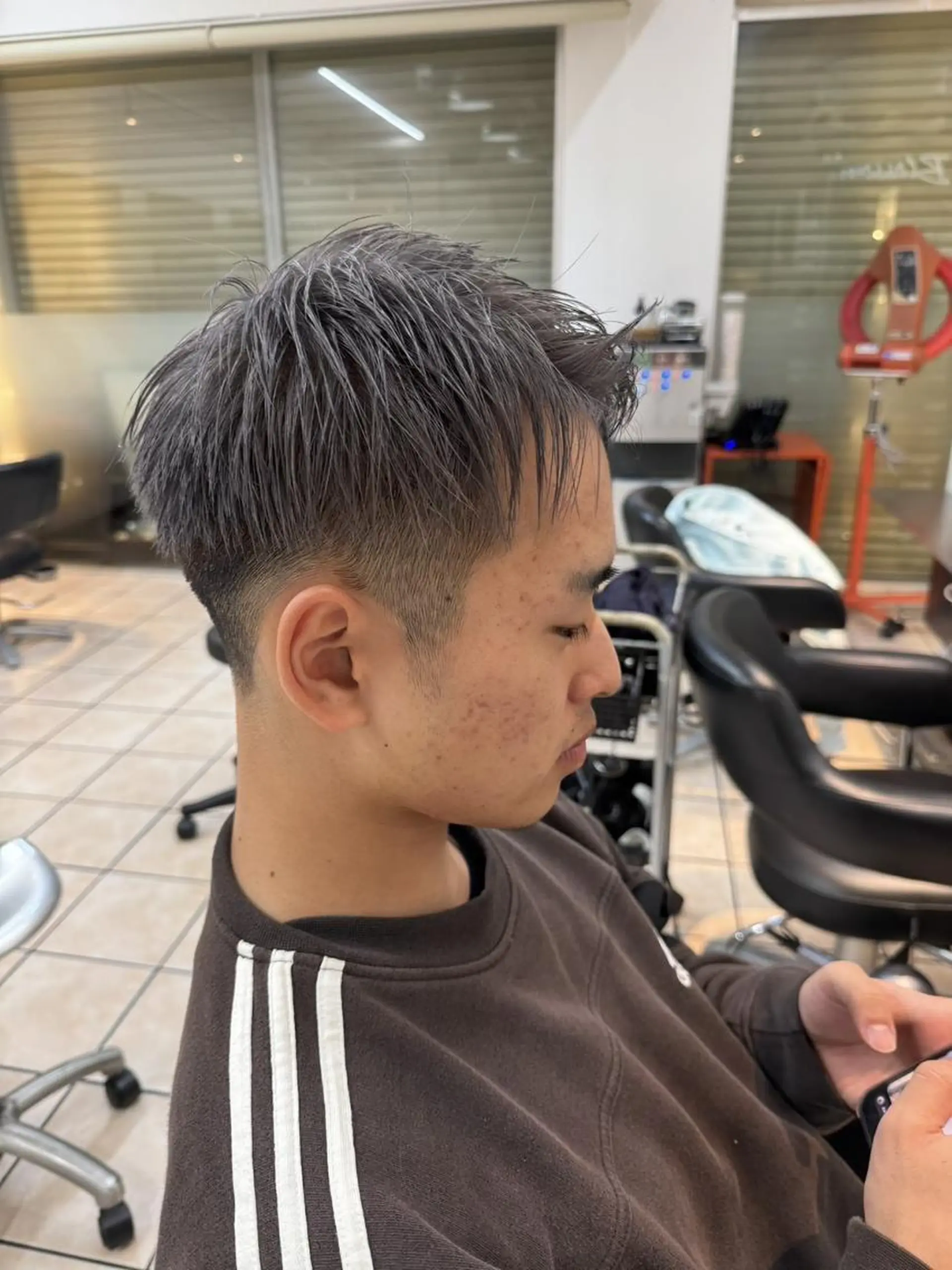 ショート 小山 亜羅司のヘアスタイル