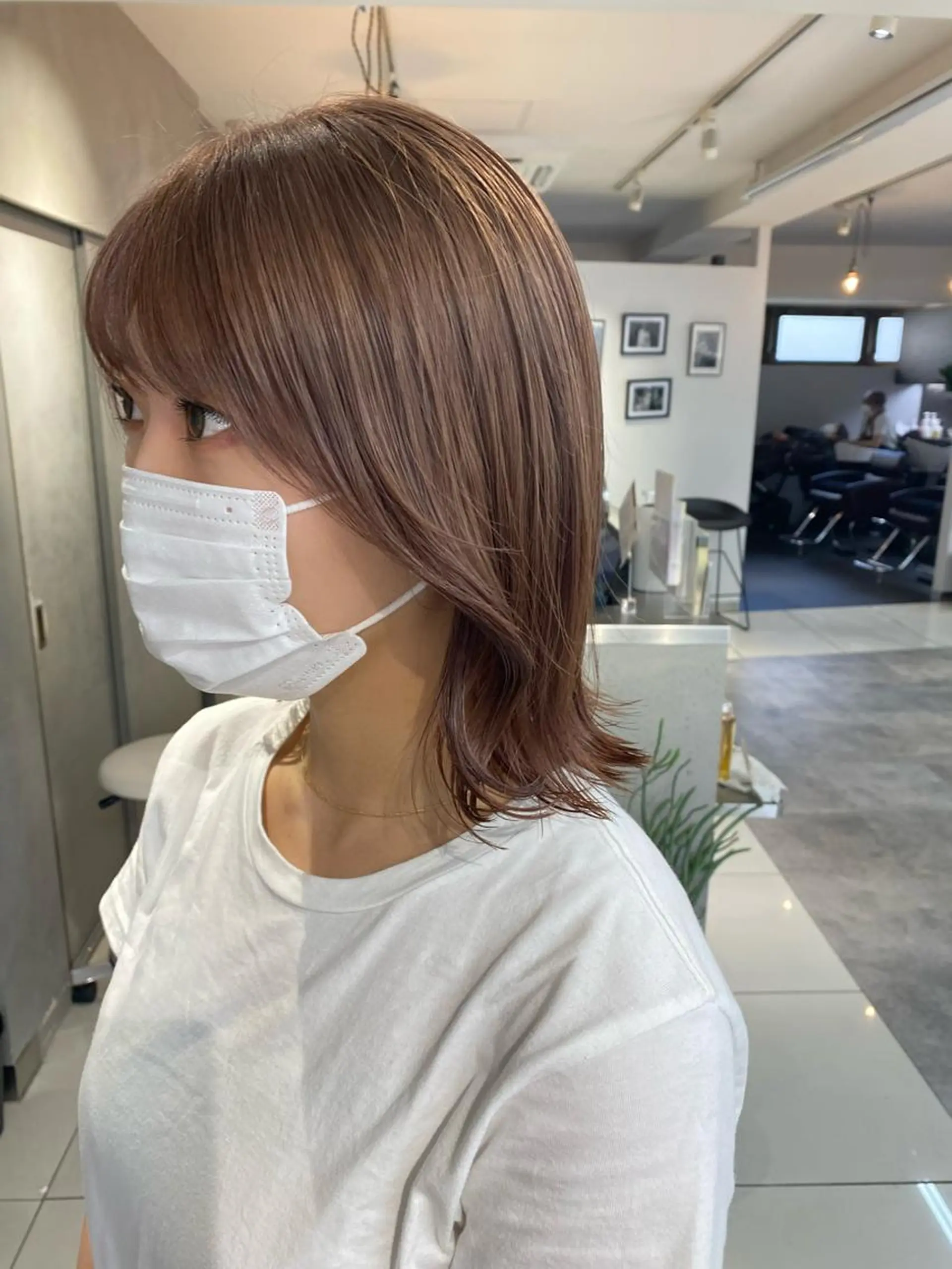 ミディアム カット ヘアカラー トリートメント 顔周りの垢抜けヘア 立山あいりのヘアスタイル