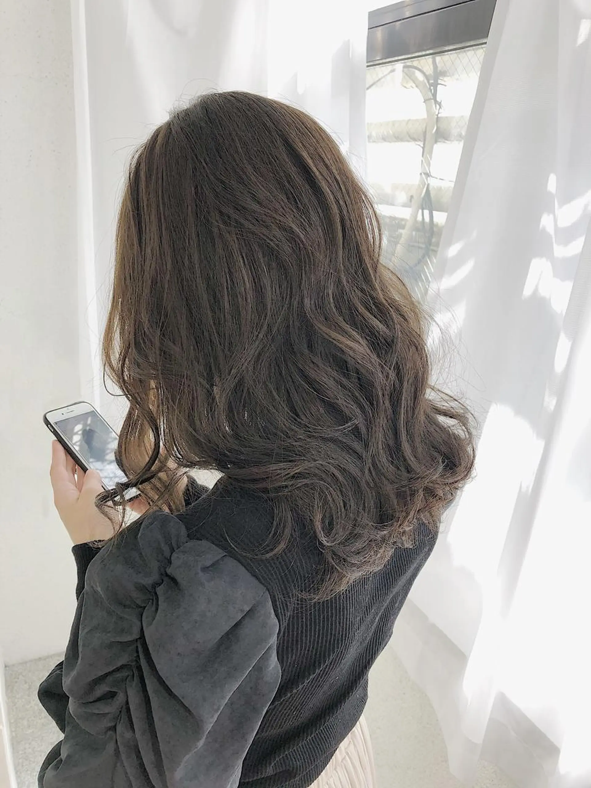 セミロング カラー グレージュ 🍎吉川浩生 トップスタイリストのヘアスタイル