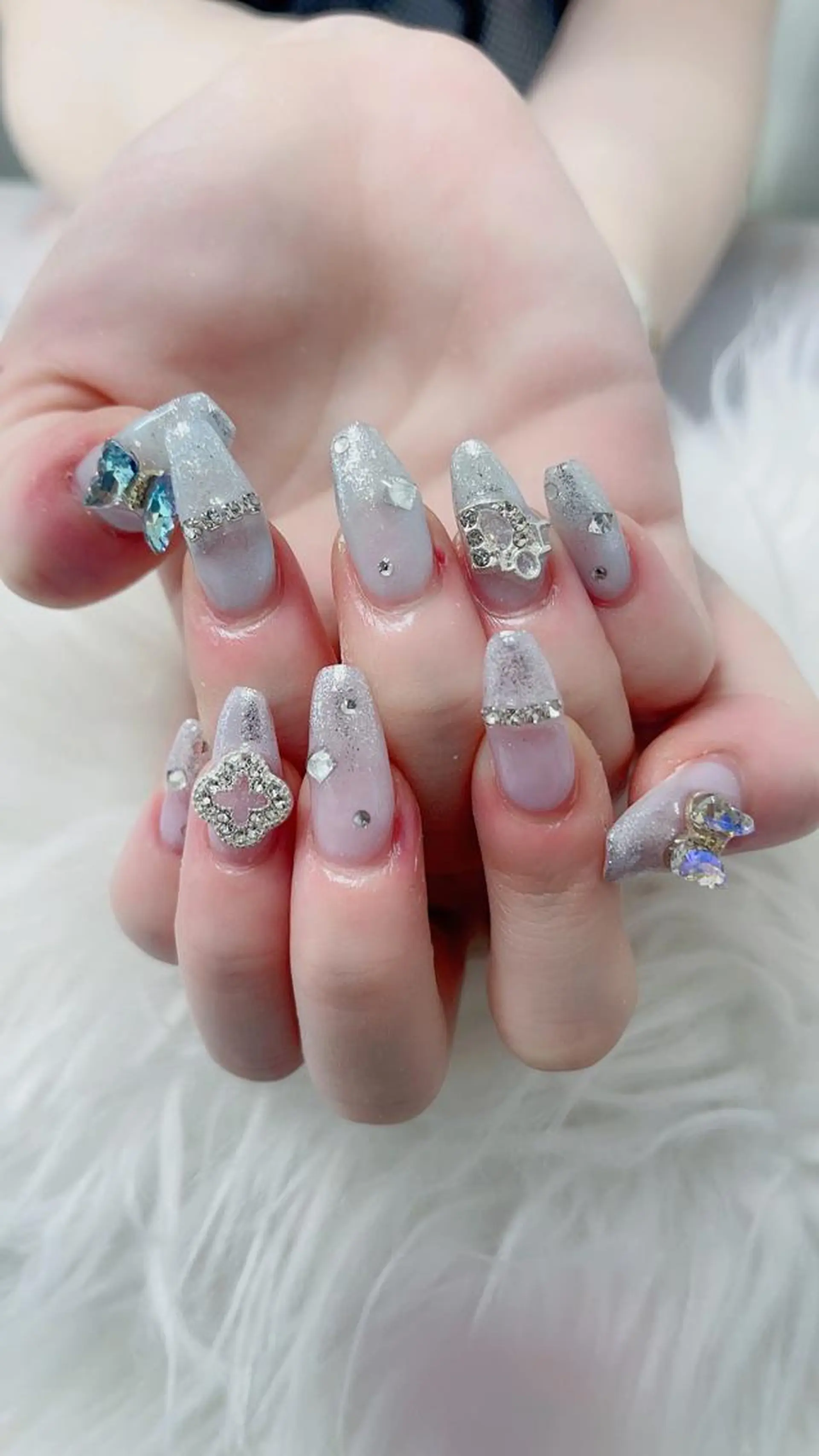 ネイル 菲菲ネイルサロン所属・FF フィフィネイルサロンのネイルデザイン