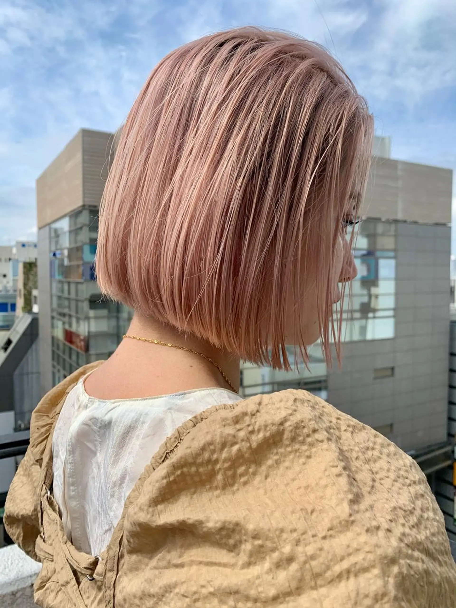 ショート カラー ピンクカラー ボブ iLi 《イリ》のヘアスタイル