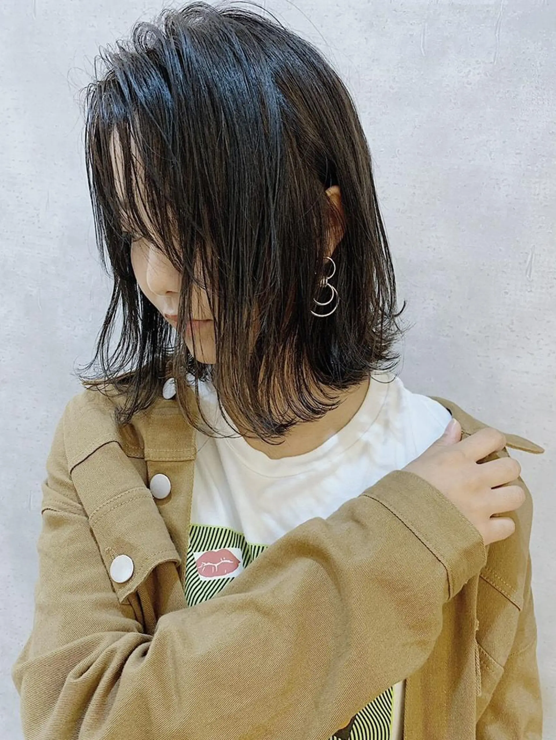 ミディアム カラー MOU namba ムウナンバのヘアスタイル