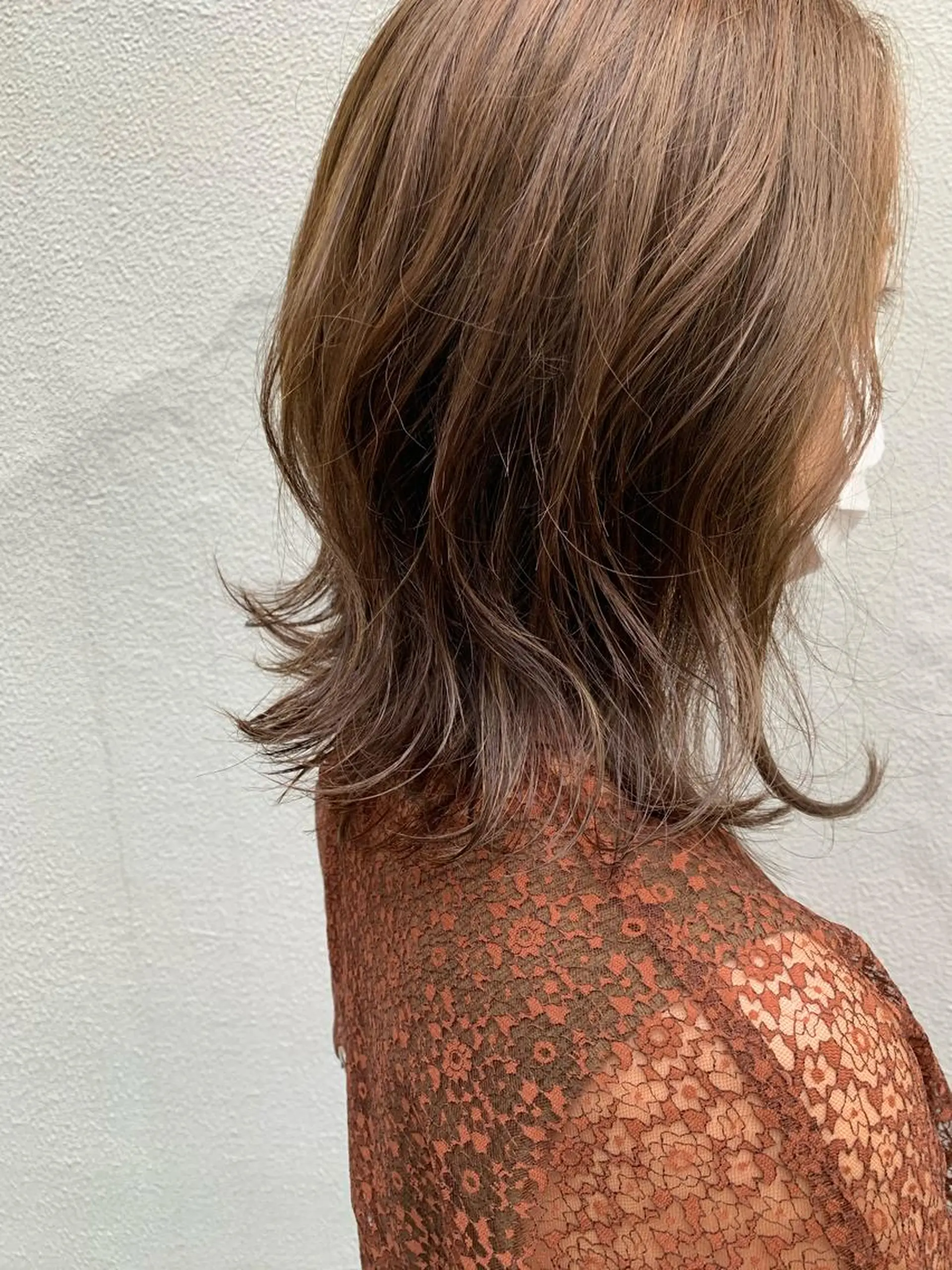 ミディアム カット ヘアカラー トリートメント 落合 妙佳のヘアスタイル