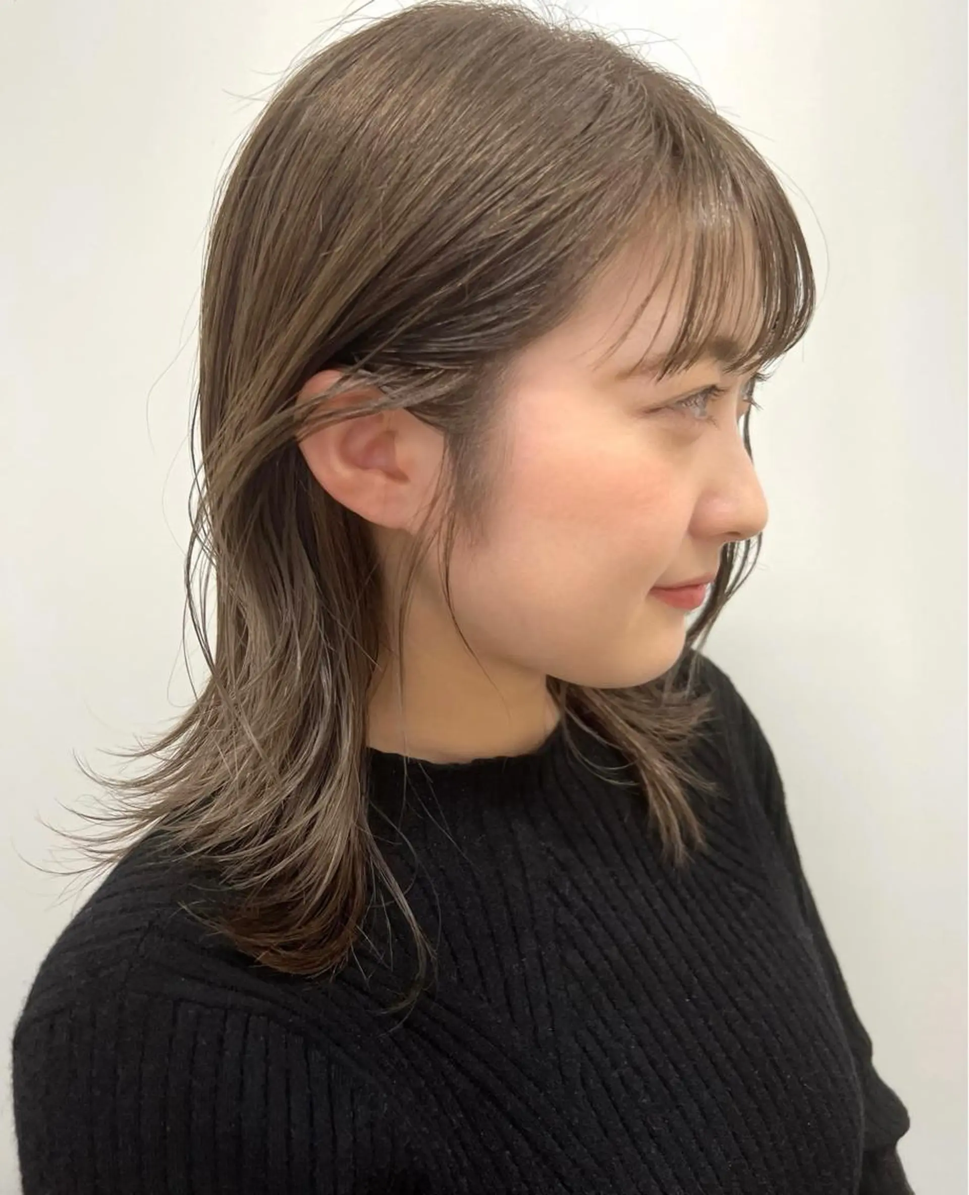 ミディアム カット ヘアカラー 三輪 恭平のヘアスタイル