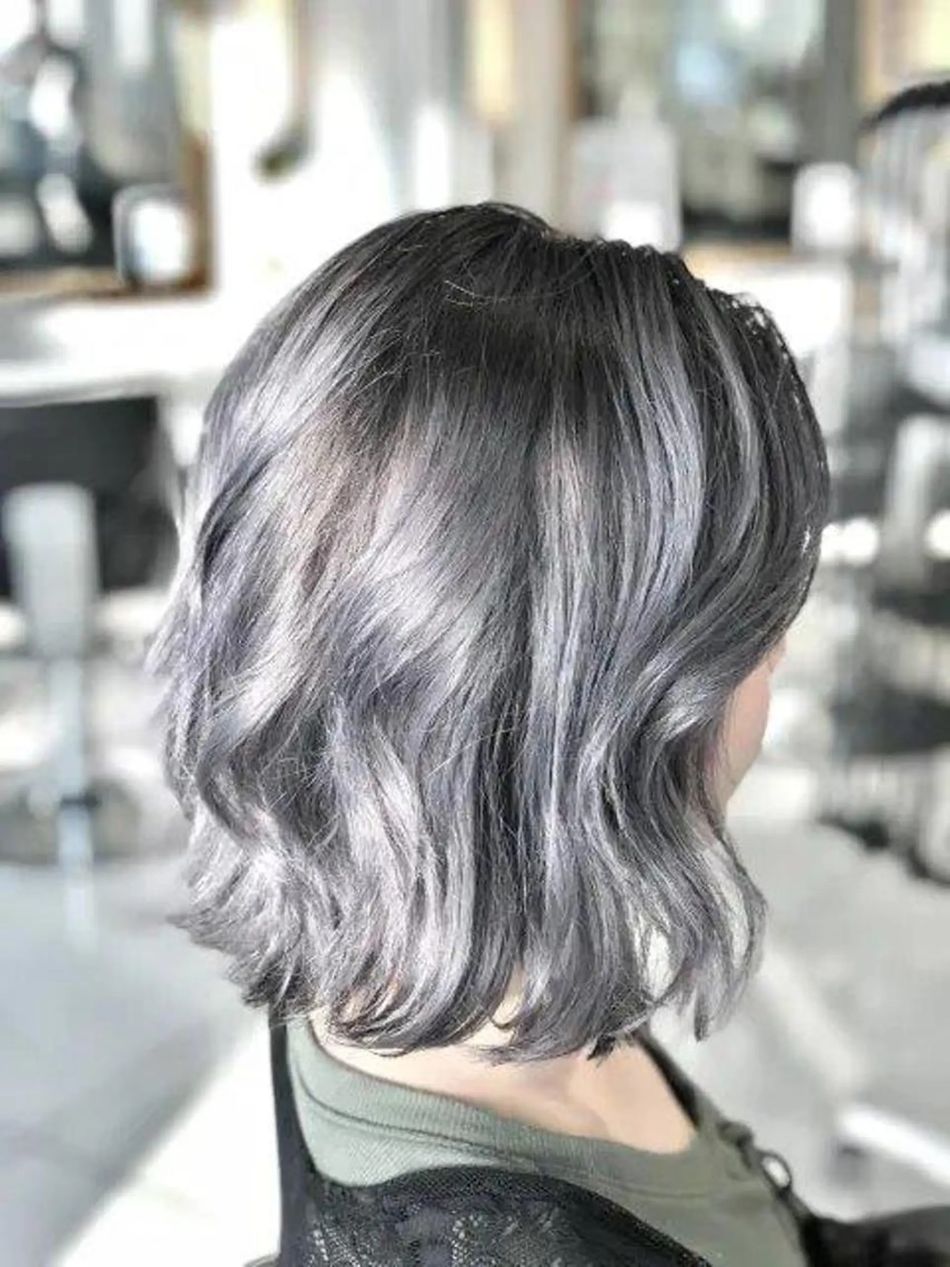 ミディアム ヘアカラー トリートメント 斉藤 翔平のヘアスタイル