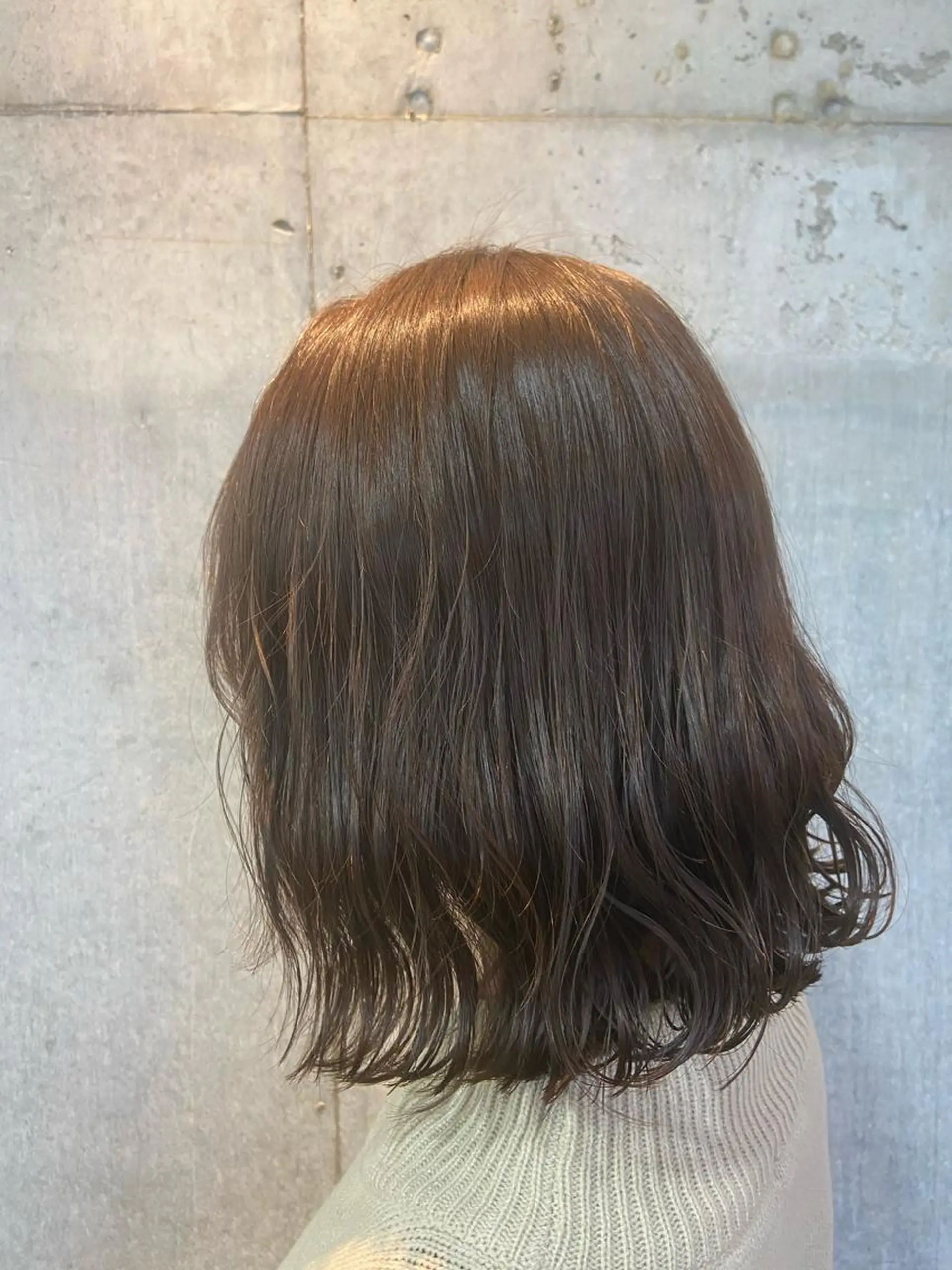 ミディアム カラー グレージュ ボブ 暗髪/艶髪/Ono .のヘアスタイル