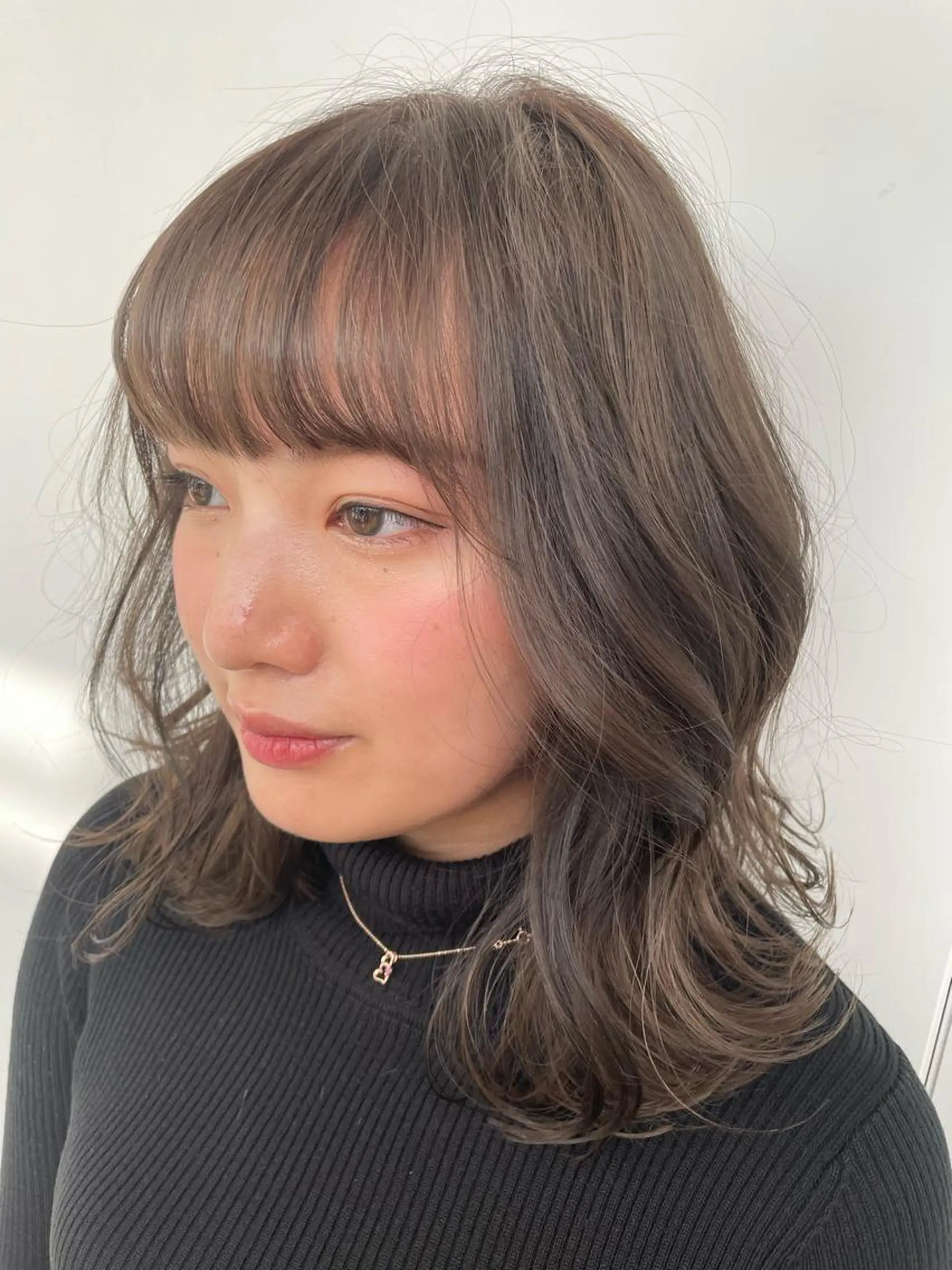 カラー 石井 潤のヘアスタイル