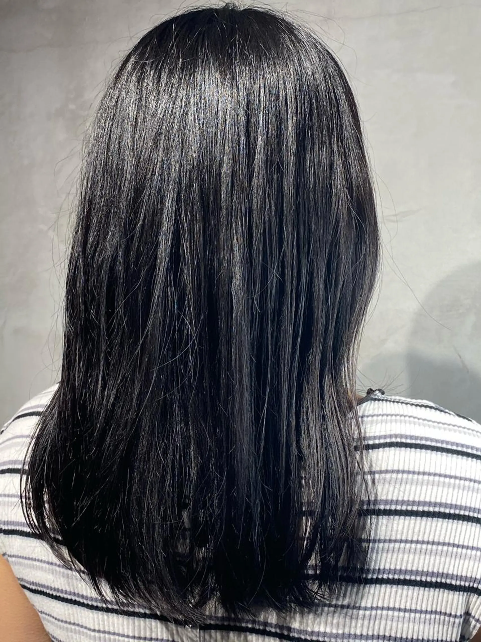 ロング 寄主 洸雅のヘアスタイル