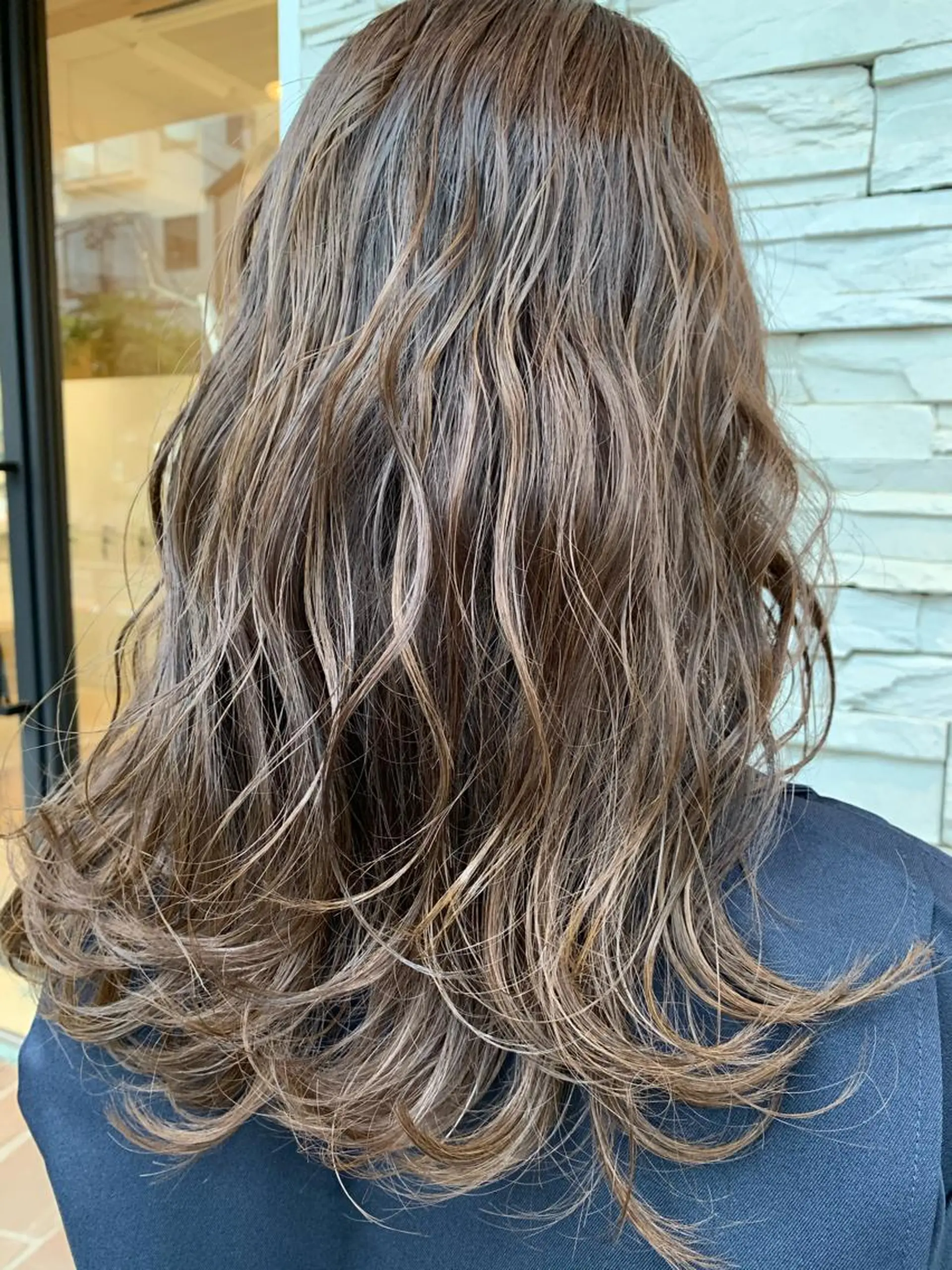 ロング ゆうき あすかのヘアスタイル