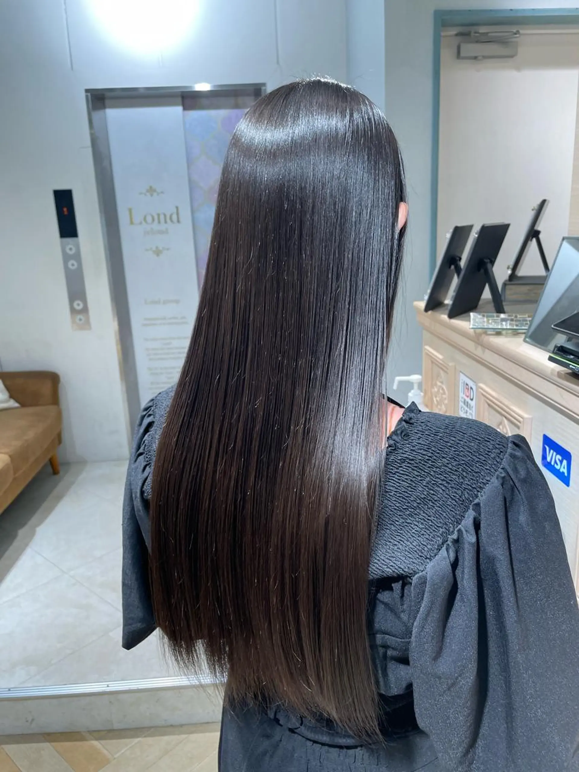 ロング 🥇KEN /レイヤー/カラーのヘアスタイル