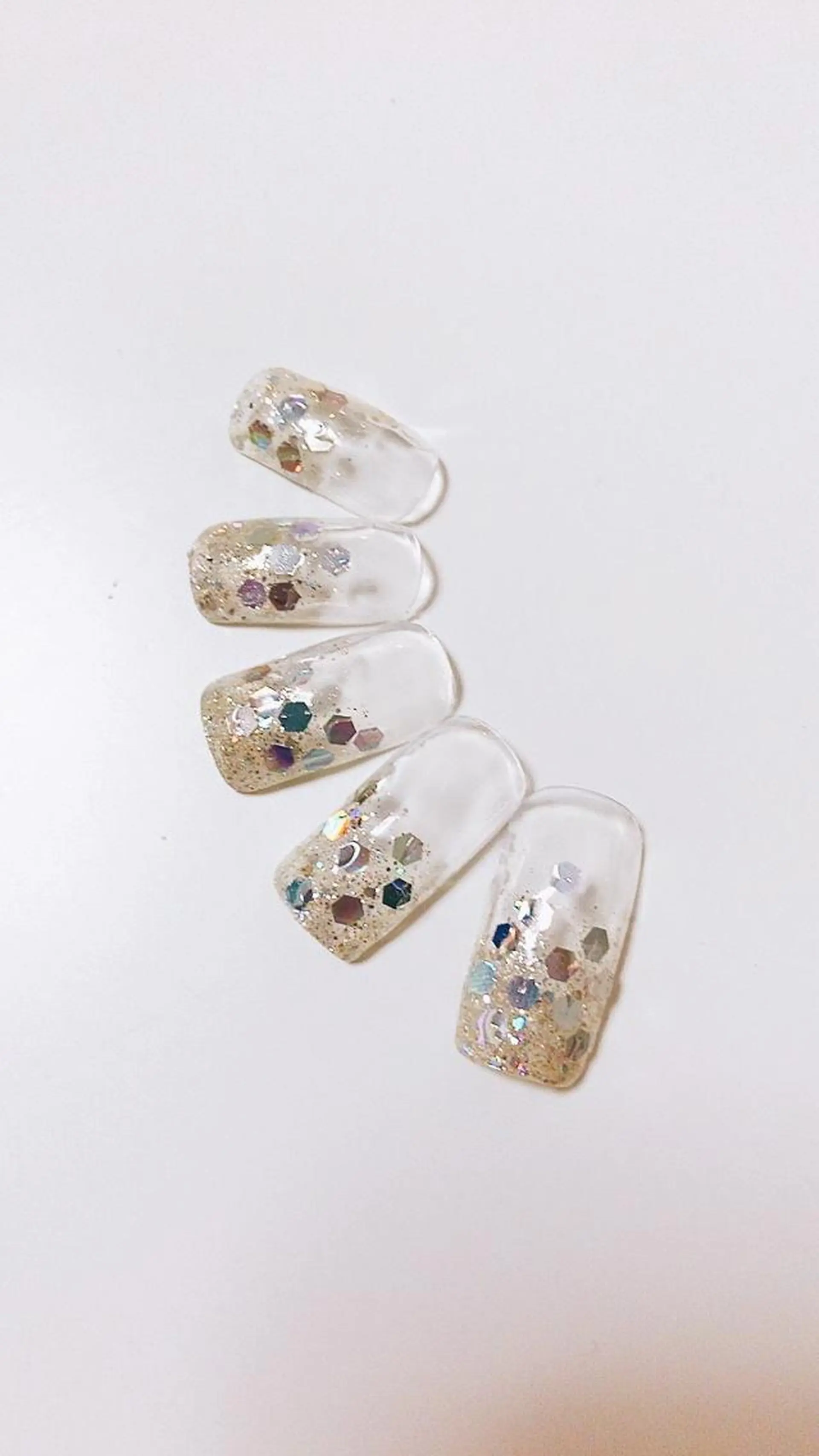 ネイル patou 烏丸所属・レイヤーカット 早崎太生のヘアスタイル