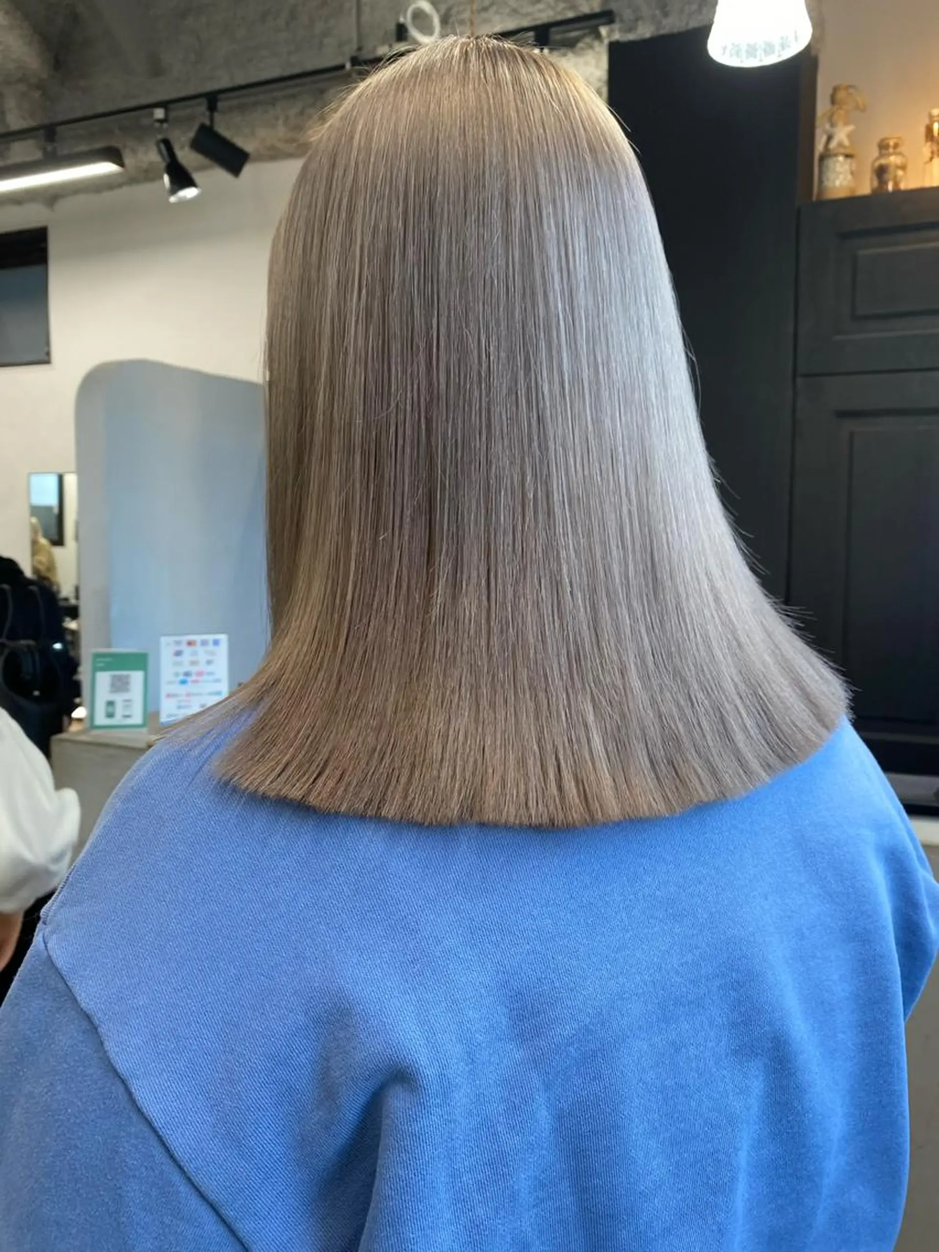 セミロング カラー ブリーチ ケアブリーチ ハイトーンカラー カット ヘアカラー トリートメント 🧸艶々韓国ヘア 🧁mizunaのヘアスタイル