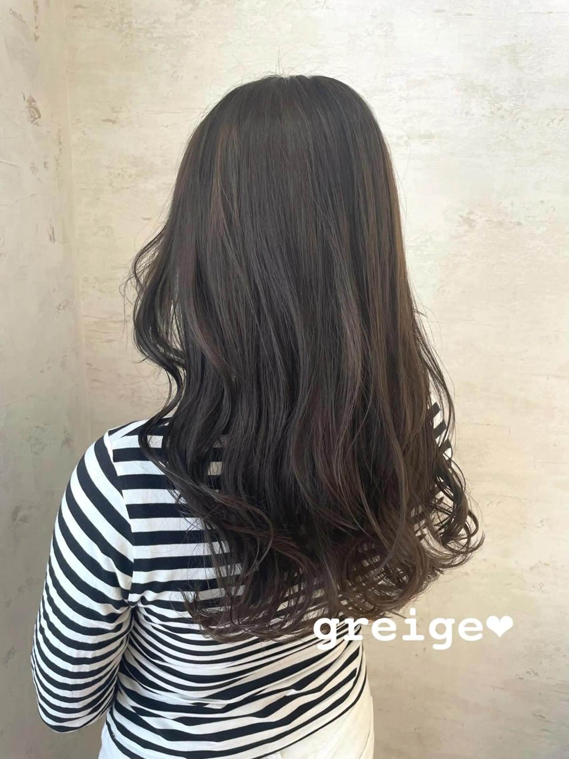 ロング ヘアカラー Kanami/韓国風 /艶カラーのヘアスタイル