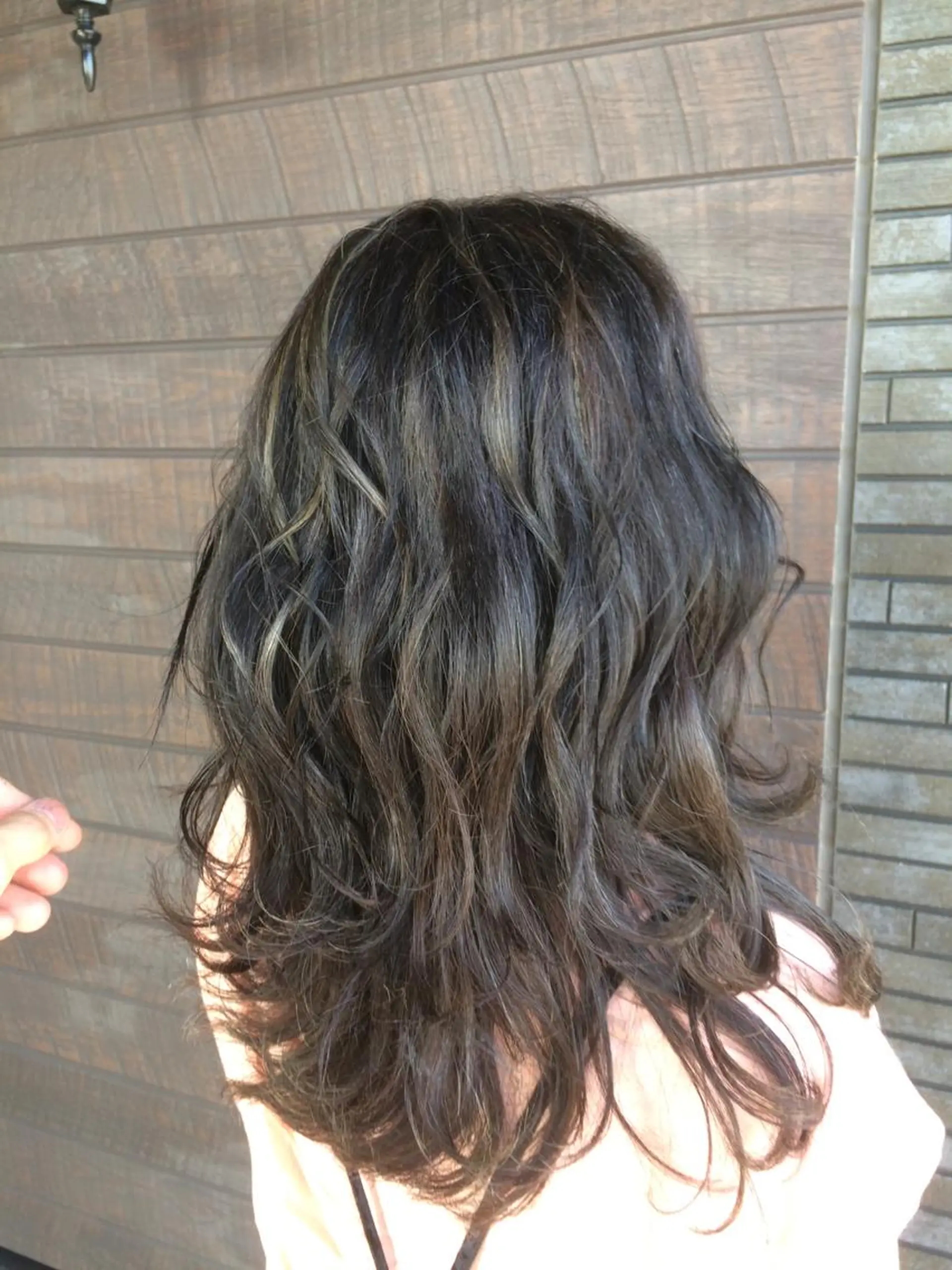 ミディアム カラー Kobayashi ハイライト/ショートのヘアスタイル