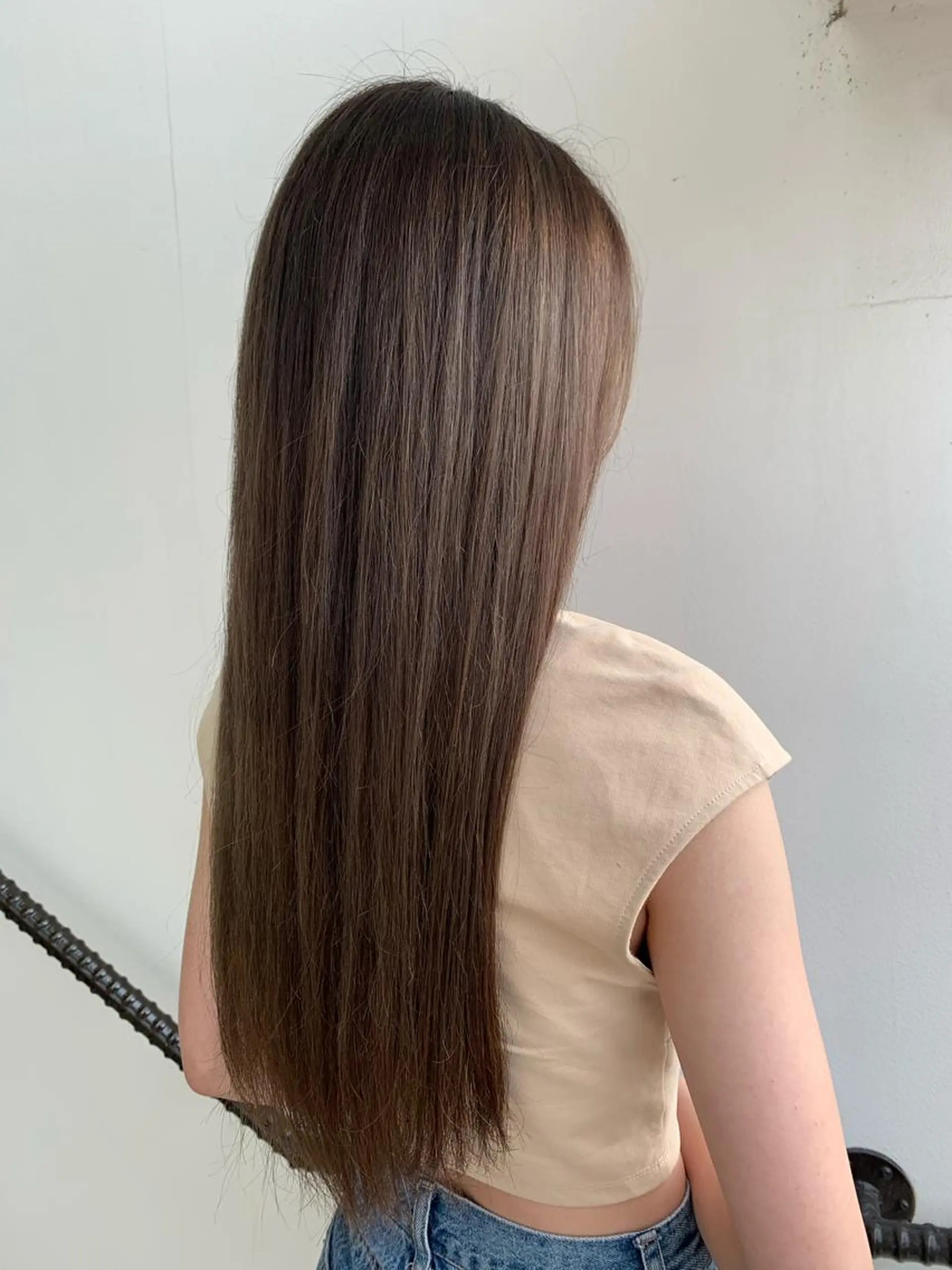 ロング カラー グレージュ オリーブグレージュ オリーブグレー Emma ecole所属・Emma ecole /栄/RIOのヘアスタイル