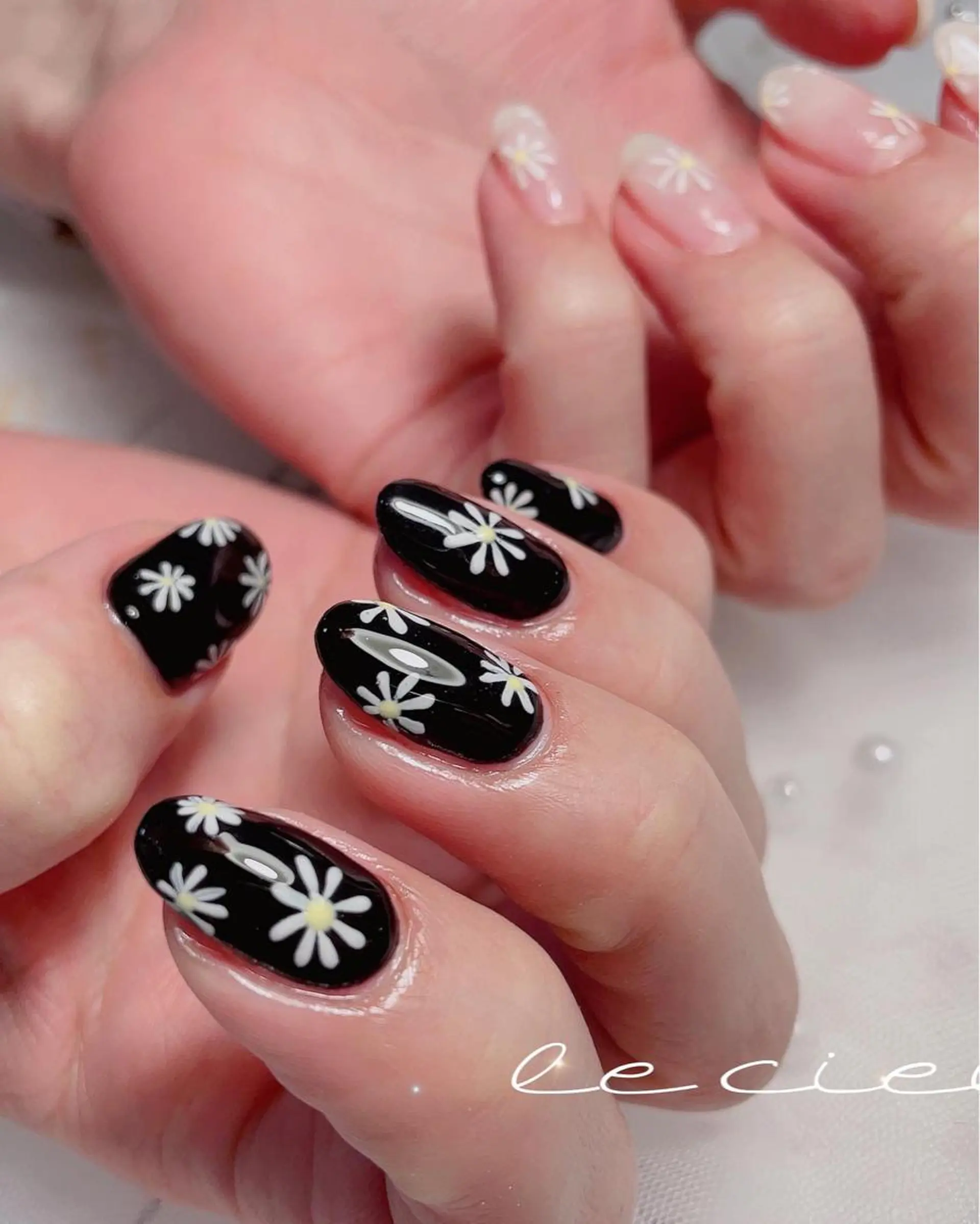 Naka Rieのネイルデザイン