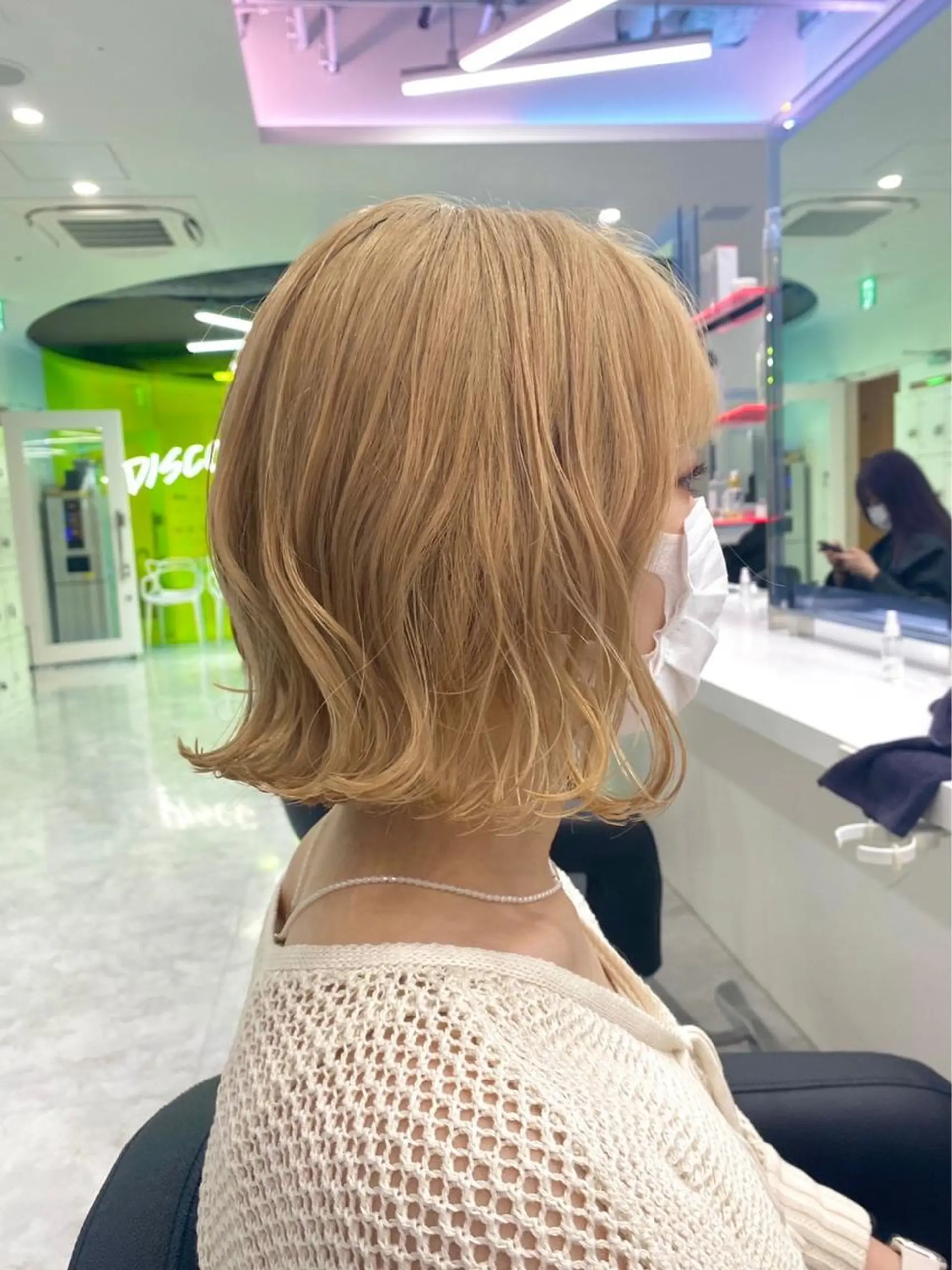 ミディアム カラー ARMONY 神宮前所属・コテ巻き風パーマ 🦋そま🦋のヘアスタイル