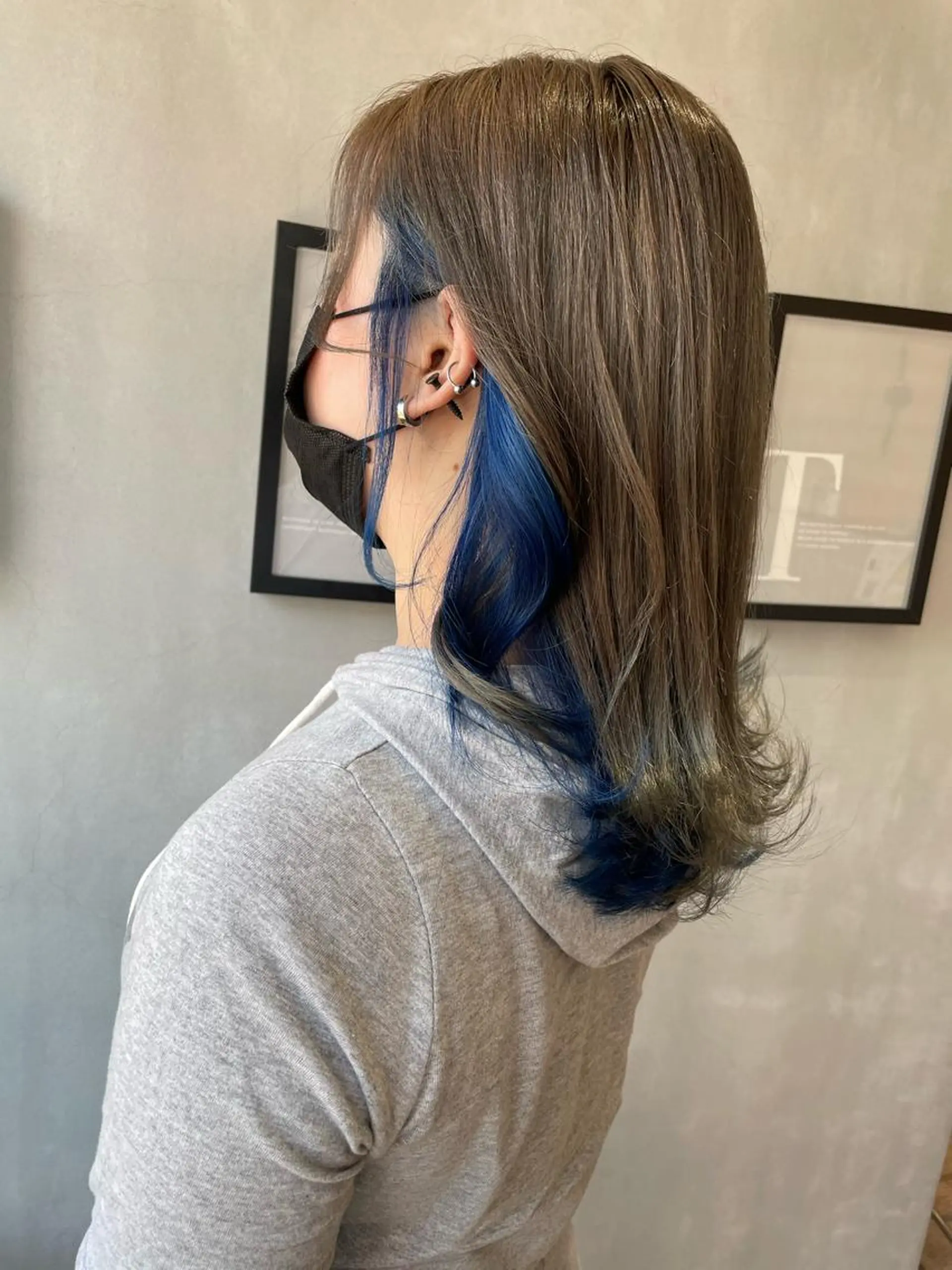 セミロング 複雑履歴に対応ブリー チ無しダブルカラーのヘアスタイル