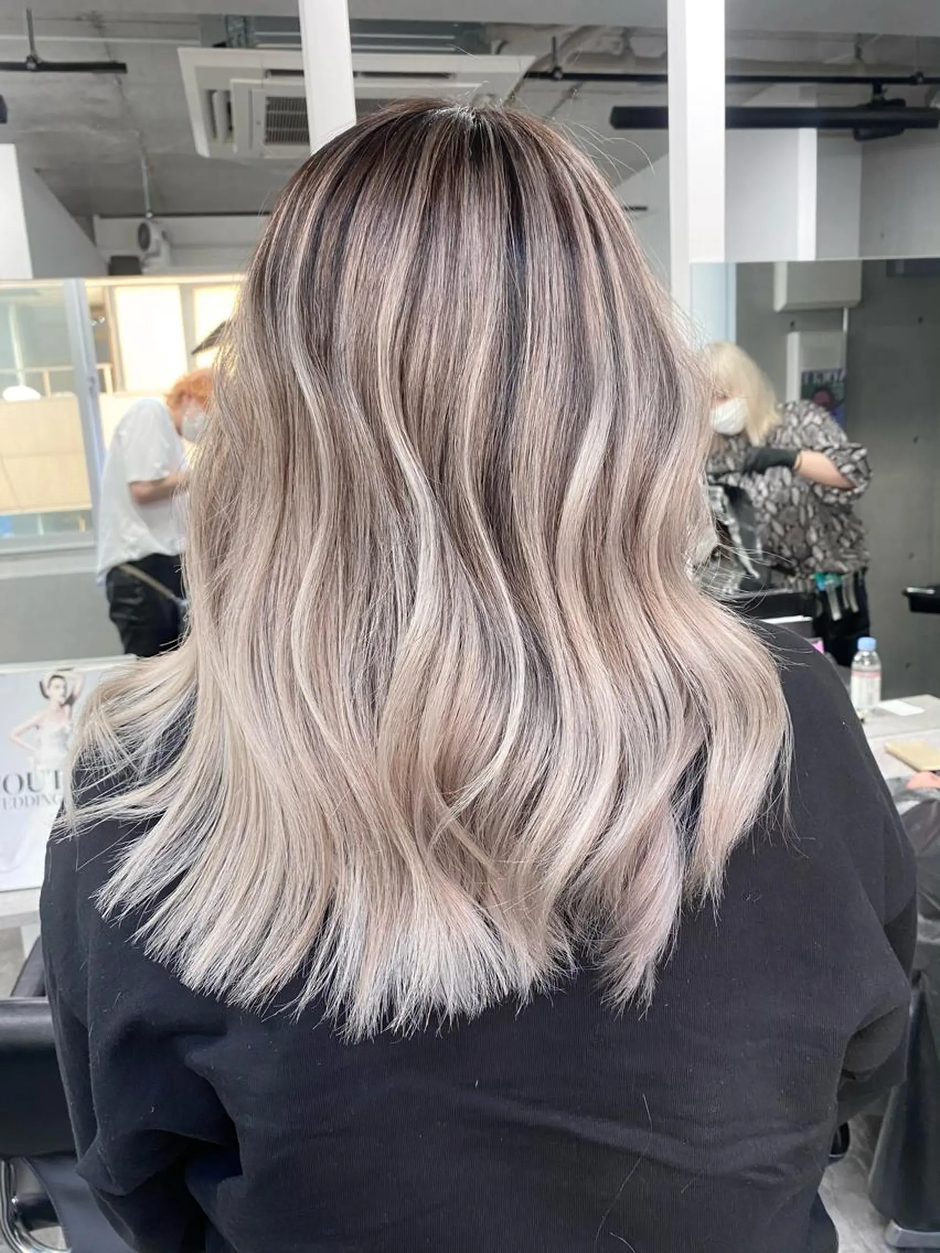 カラー 草島 友樹のヘアスタイル
