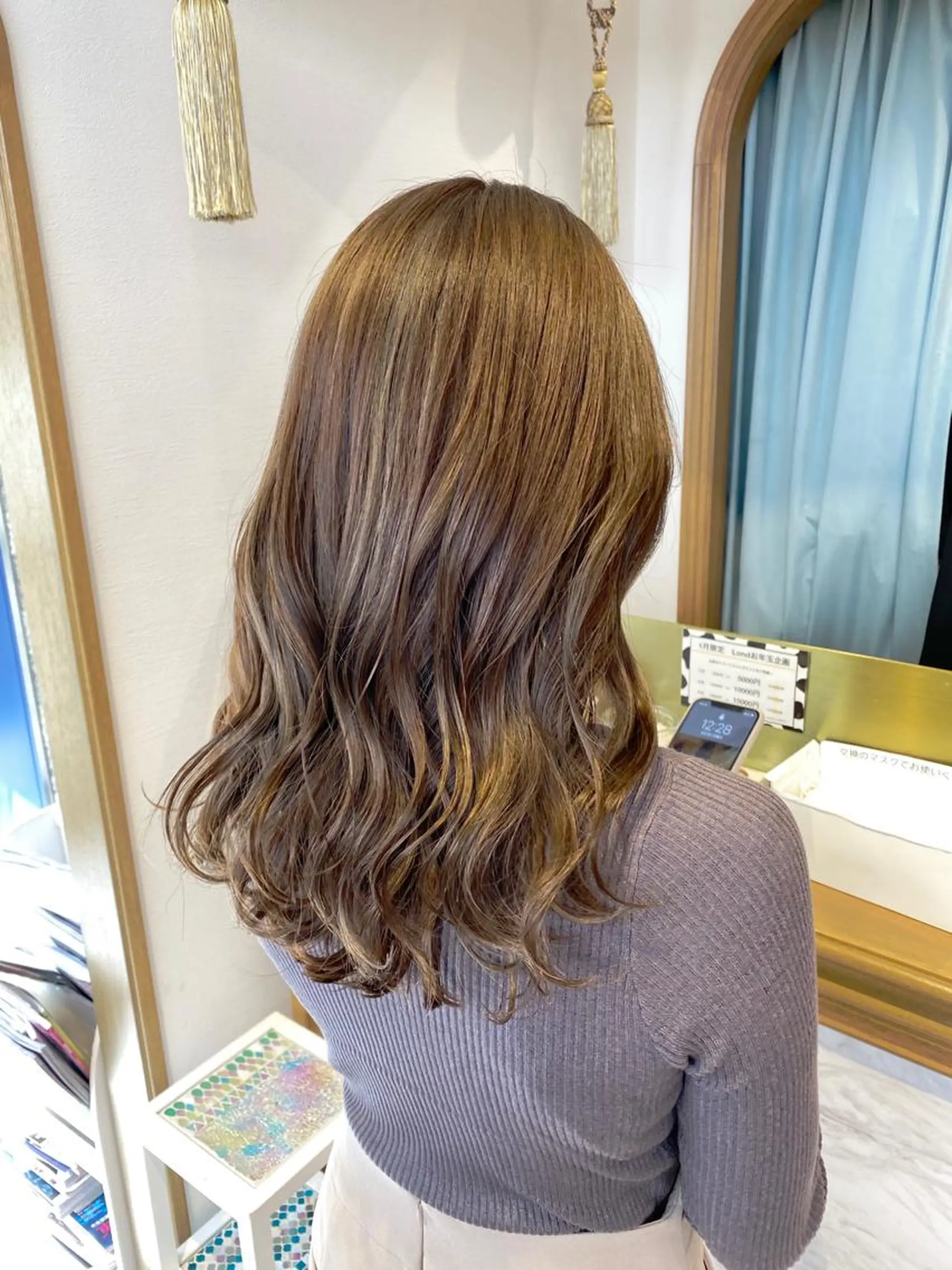 ミディアム カット ヘアカラー トリートメント レイヤーカット /透明感カラー西田のヘアスタイル