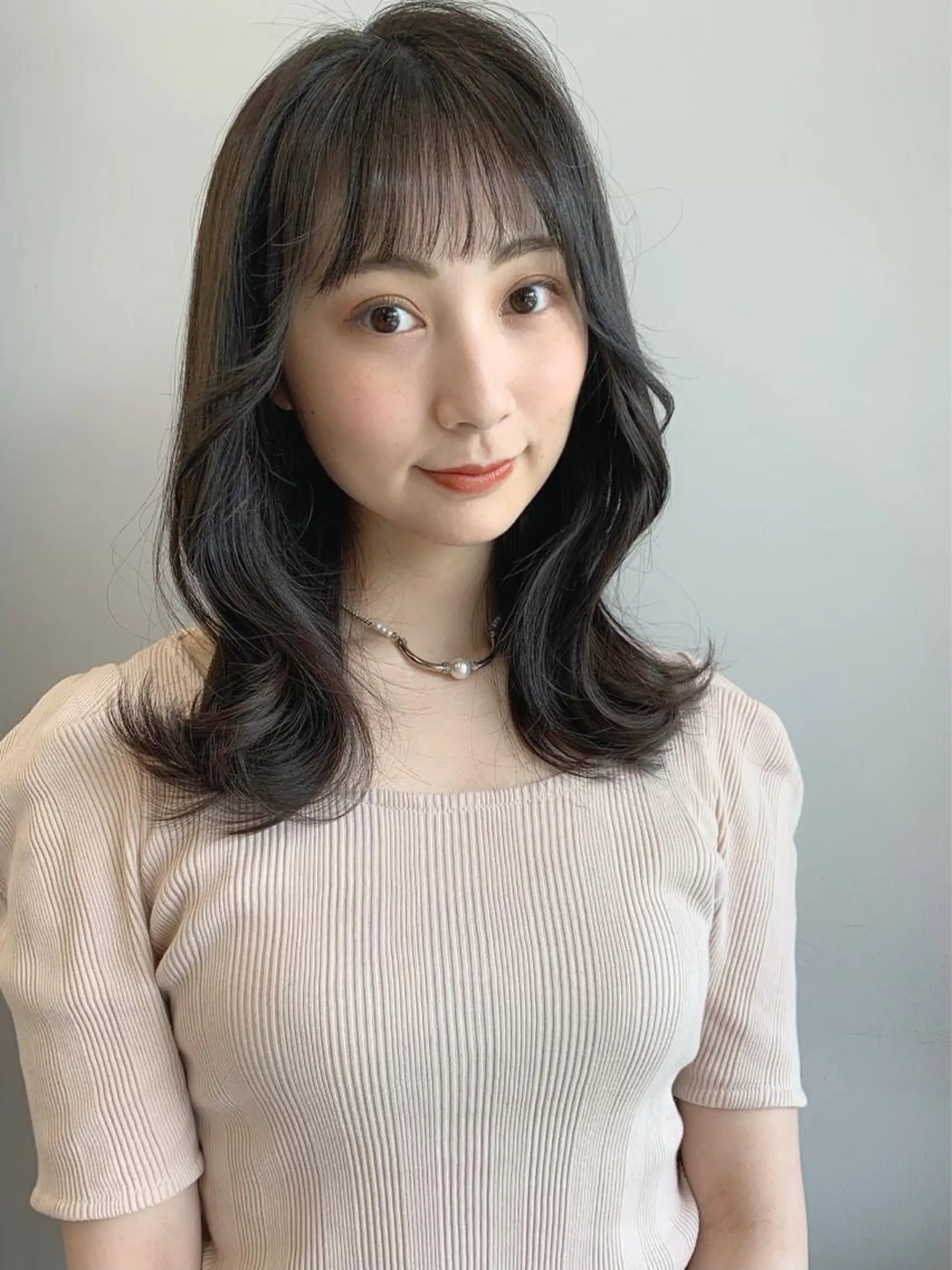 ミディアム カラー カット ヘアカラー トリートメント ヘッドスパ 透明感/オリーブ/ グレージュ/YUKAのヘアスタイル