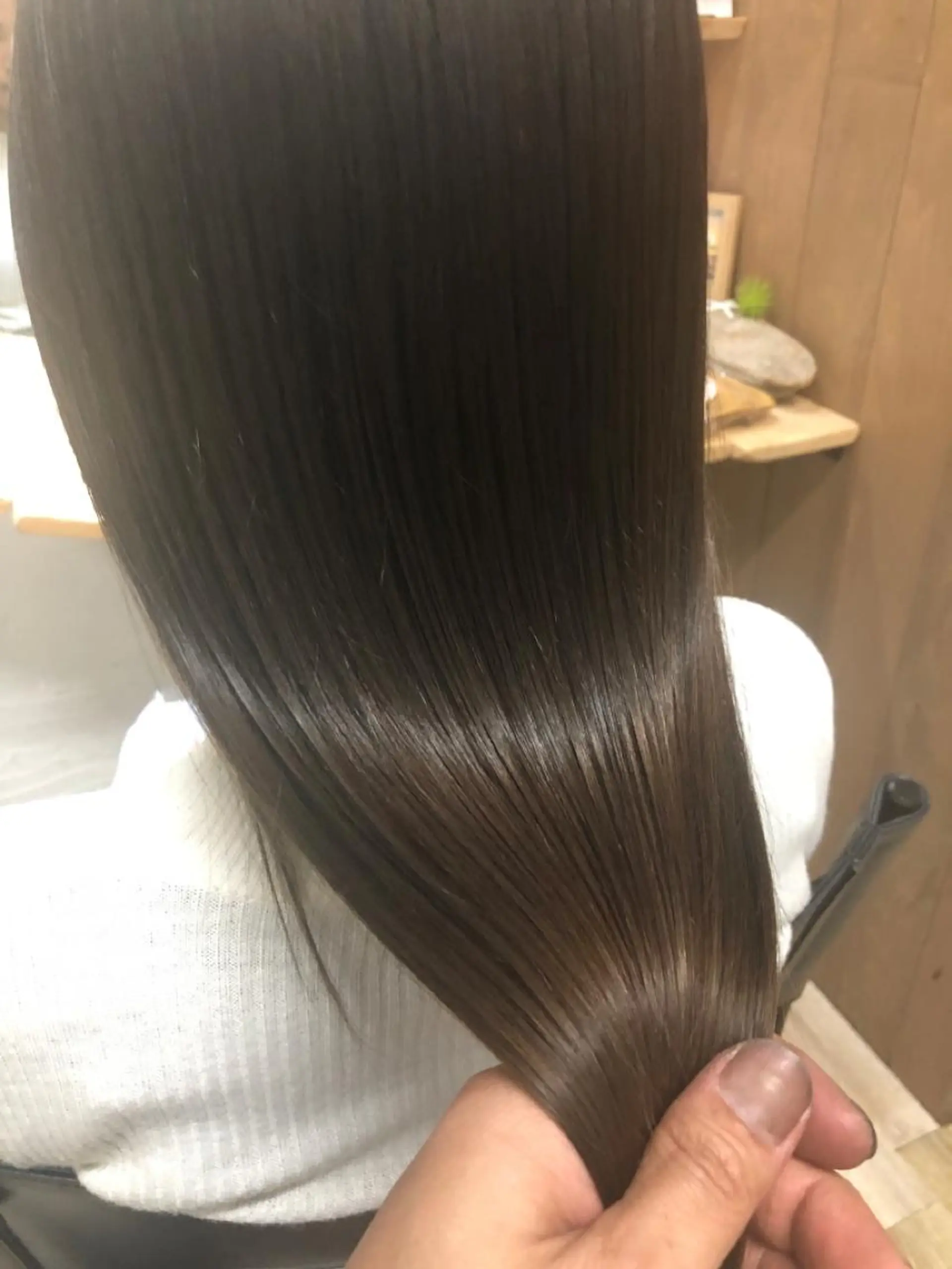 セミロング 縮毛矯正 酸性縮毛矯正　美髪 特化サロン　八百村のヘアスタイル