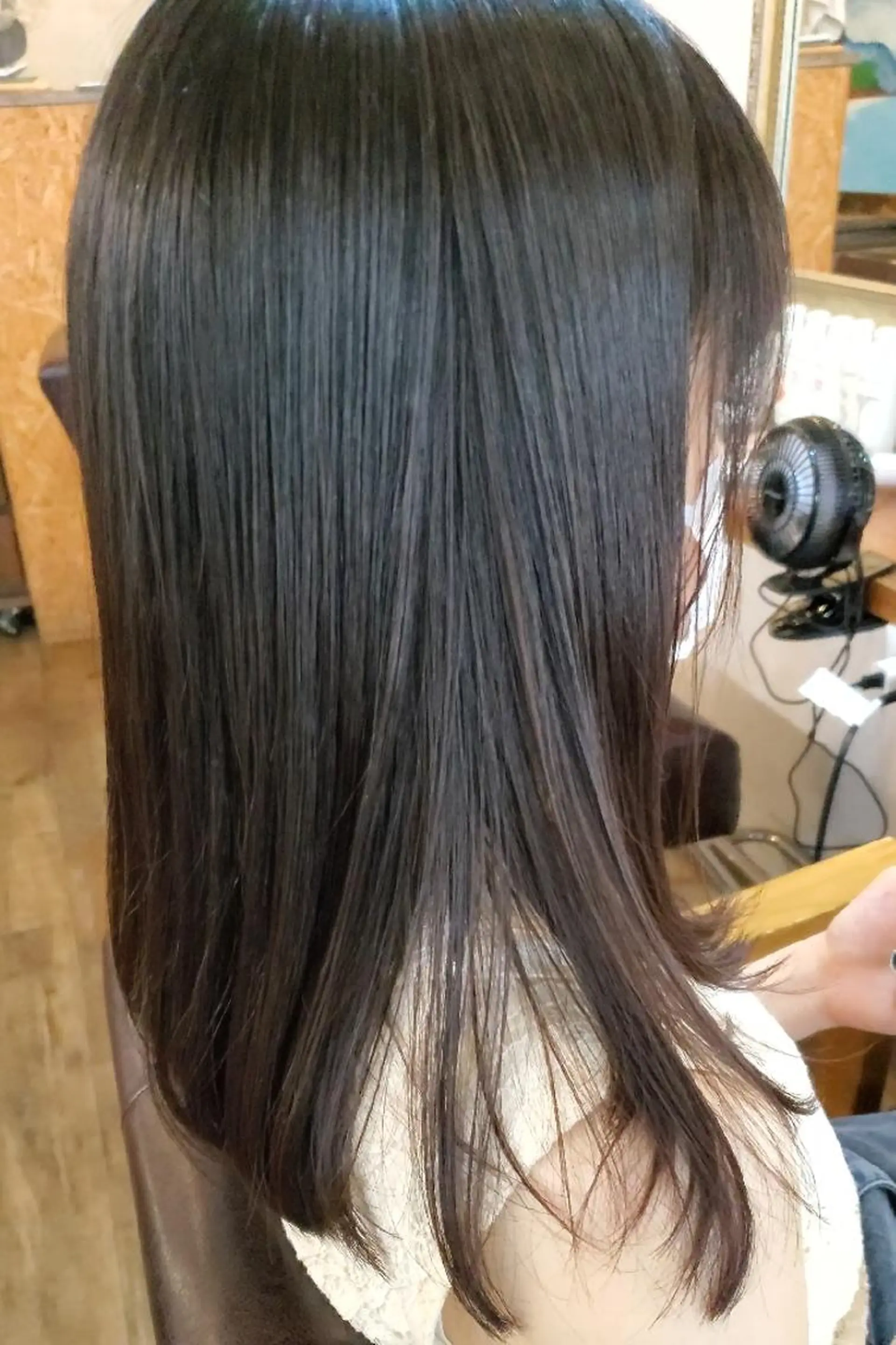 セミロング トリートメント フリーランス所属・韓国ヘア レイヤー くびれヘアMATSUのヘアスタイル