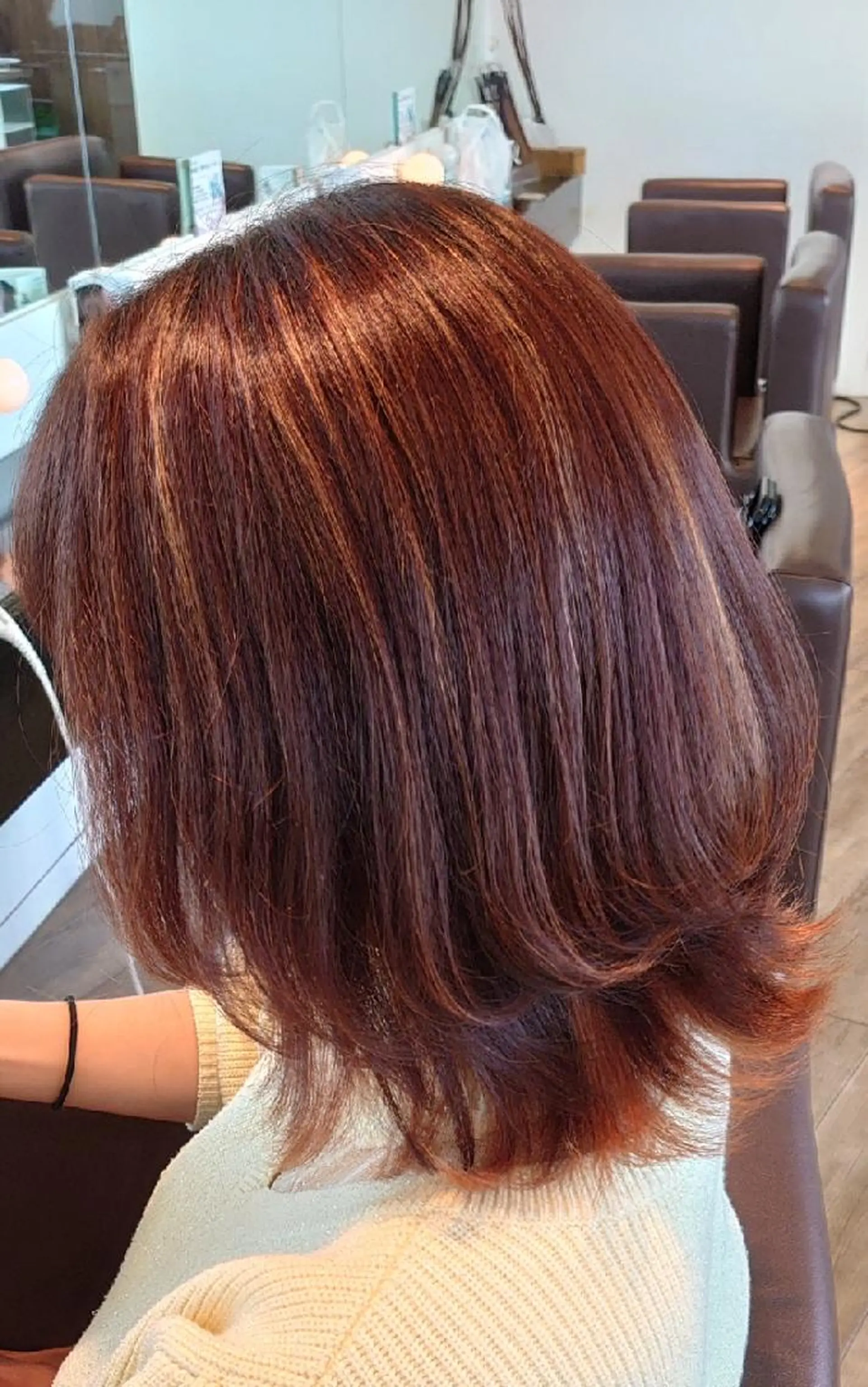 ミディアム くびれヘア 天願 ゆかのヘアスタイル