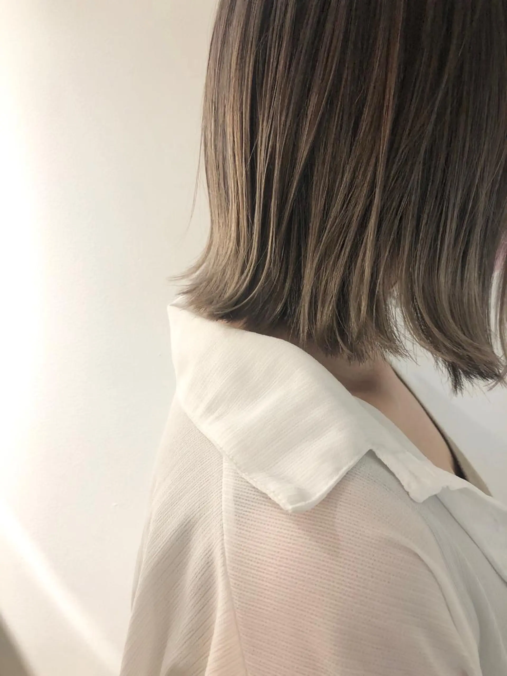 ショート カラー グレージュ 透明感カラー＊ レイヤー/清水大地のヘアスタイル