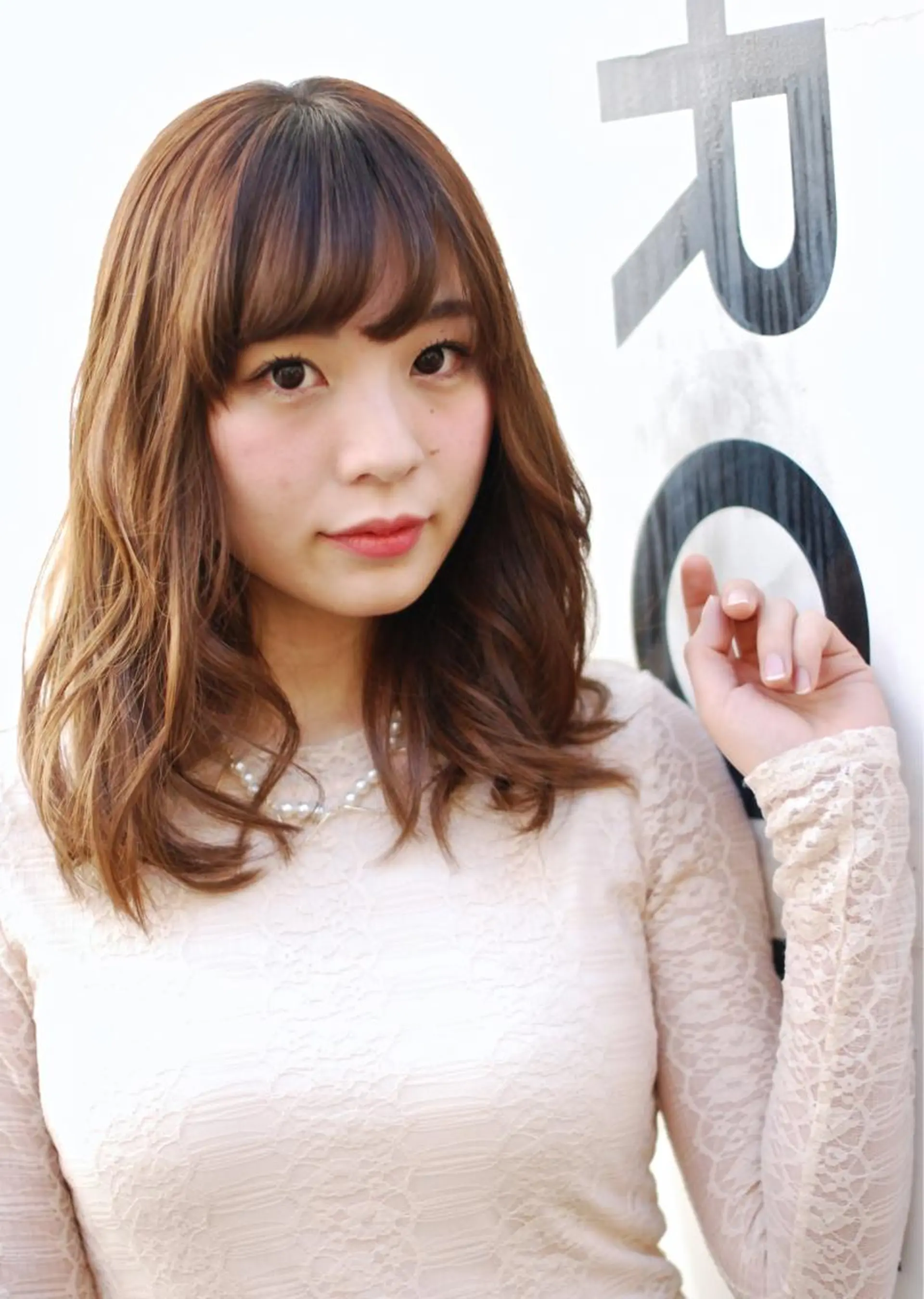 ミディアム セミロング カラー パーマ 推し活専用 【派手髪】飯野ゆかりのヘアスタイル