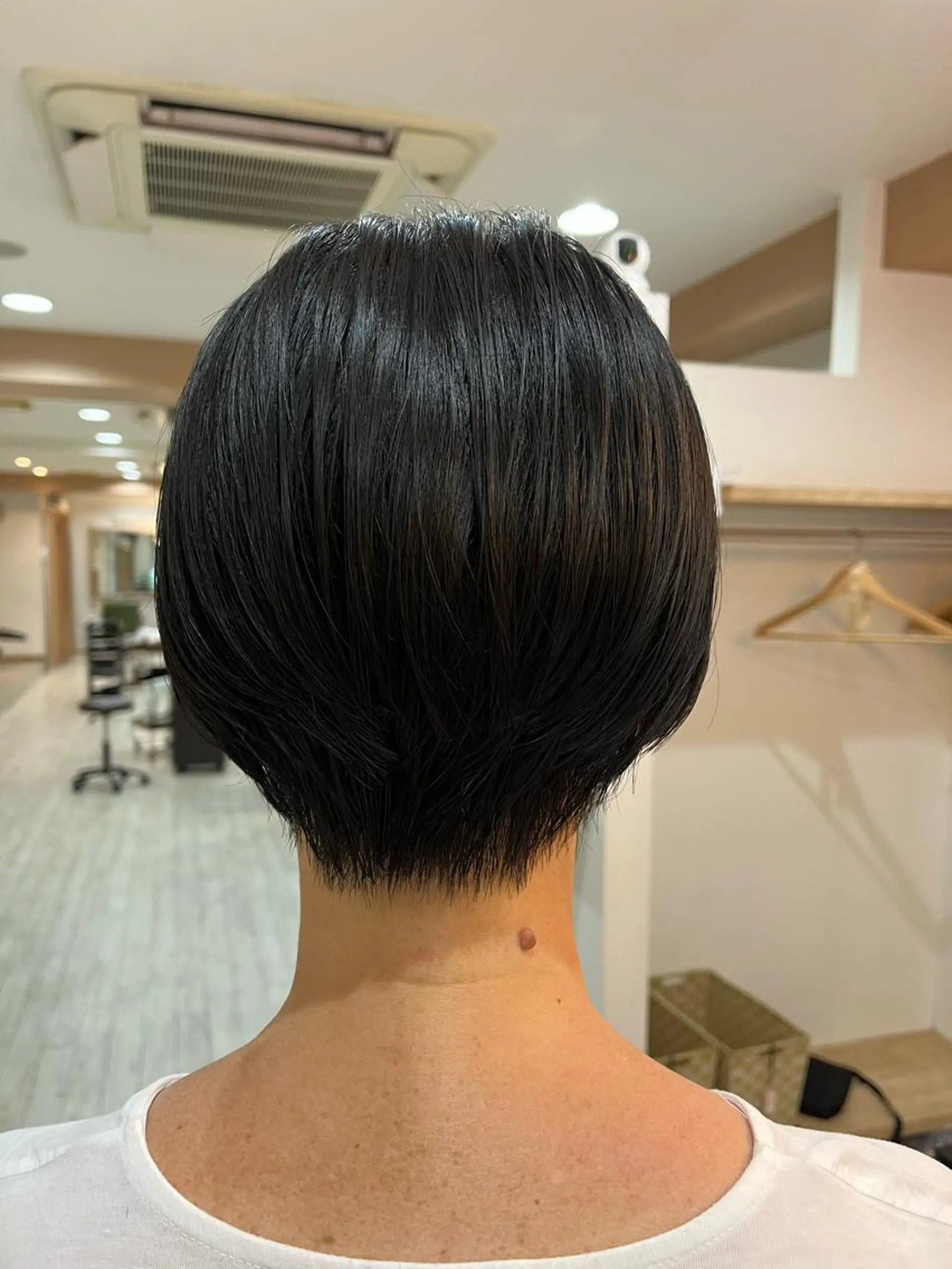 ショート 髪質改善ストレート• デジパモデル　かなのヘアスタイル