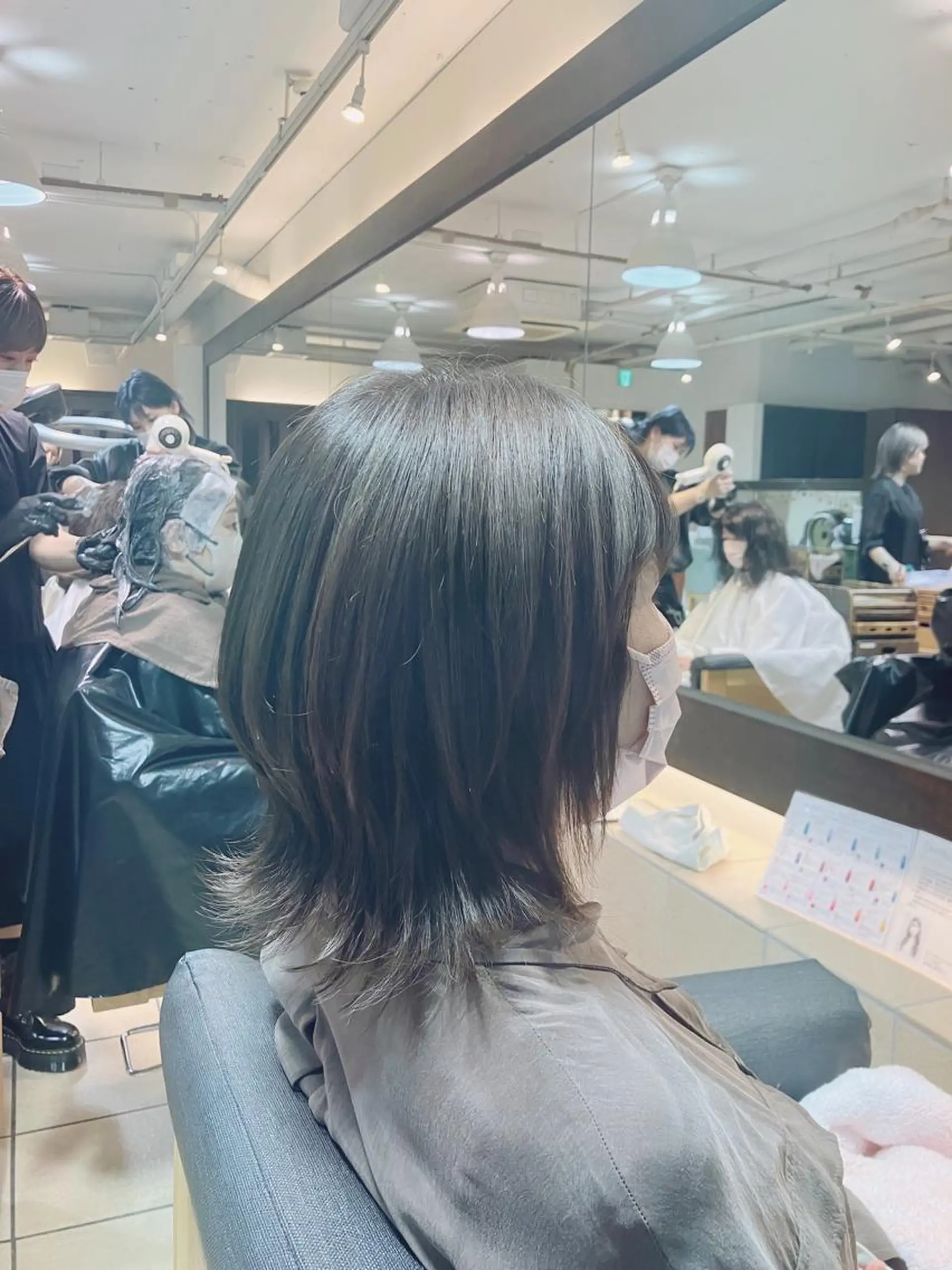 ショート カラー ボブ ウルフカット ウルフボブ カット トリートメント 奥谷 美代子のヘアスタイル