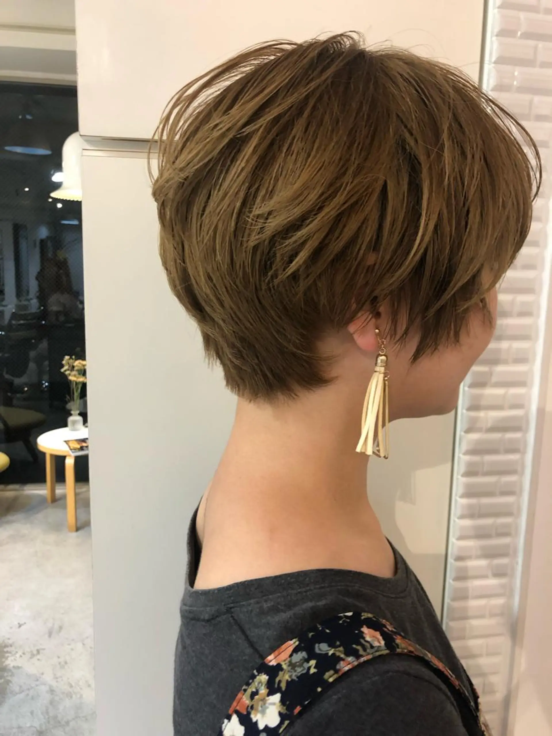 ショート カラー 🌈圧倒的デザイン力 内井省吾のヘアスタイル